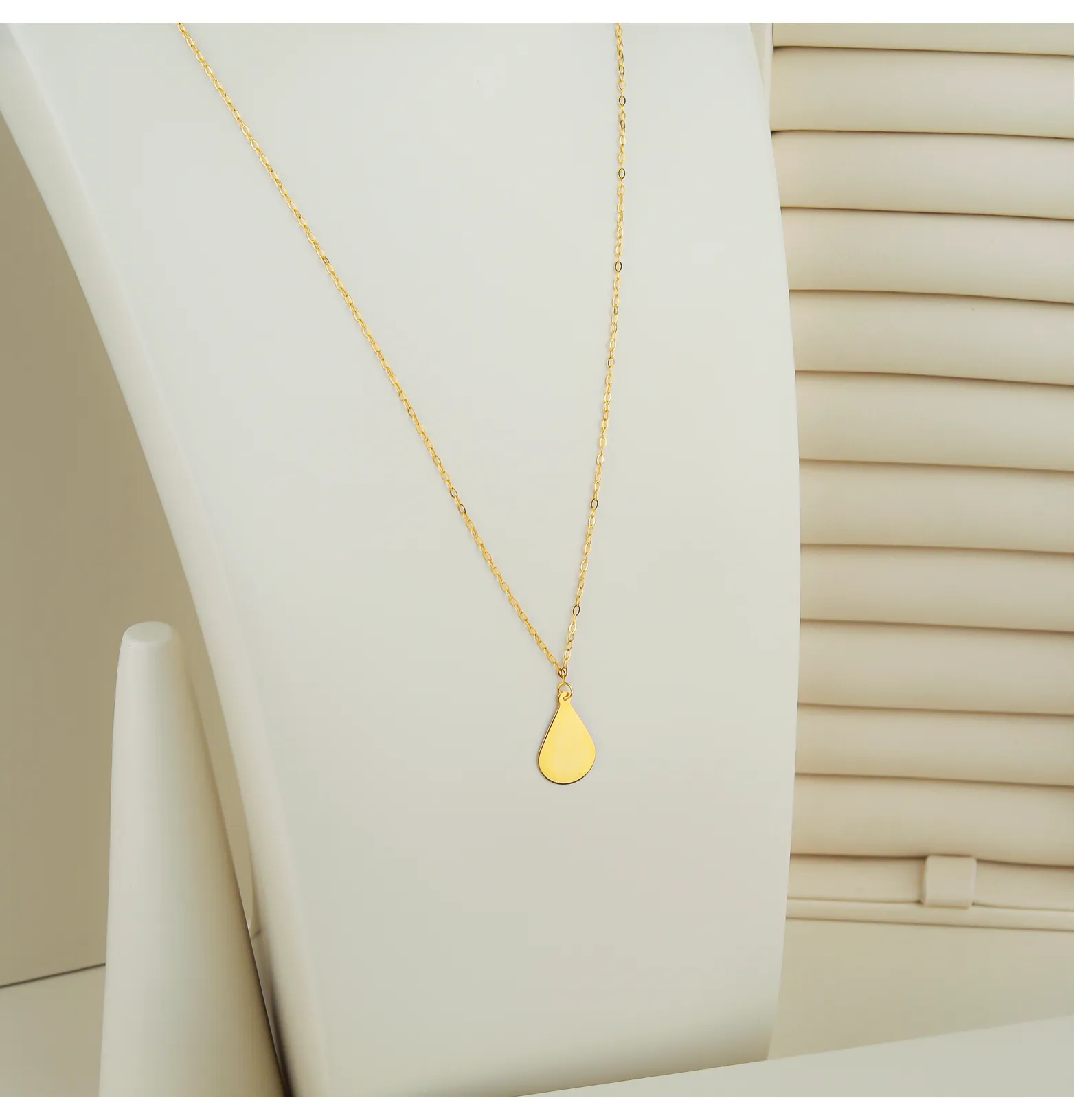 21-karat gold choker, made in Turkey