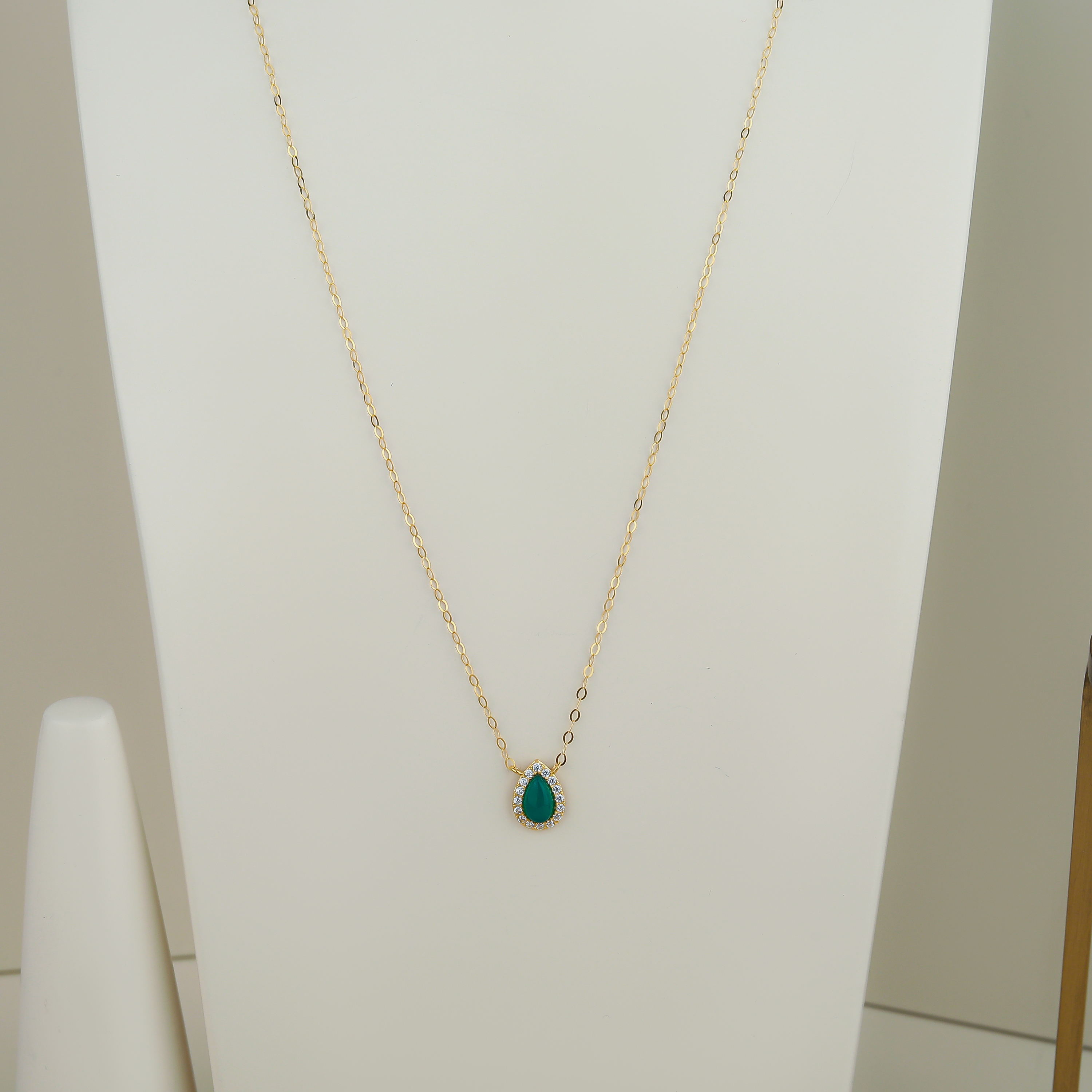 21-karat gold choker, made in Turkey