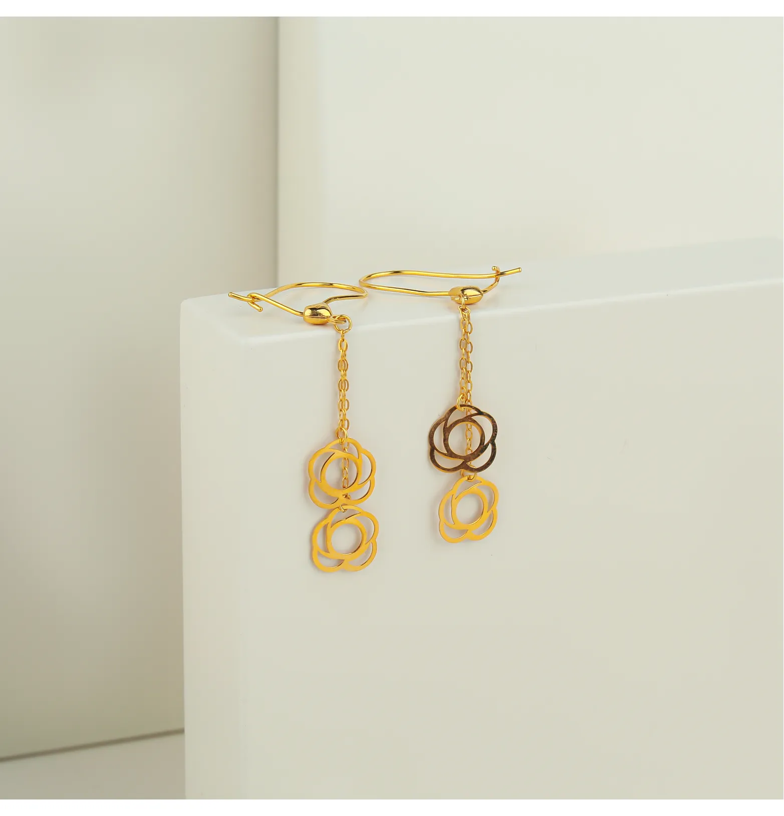 21 karat gold pendant earrings, made in Turkey