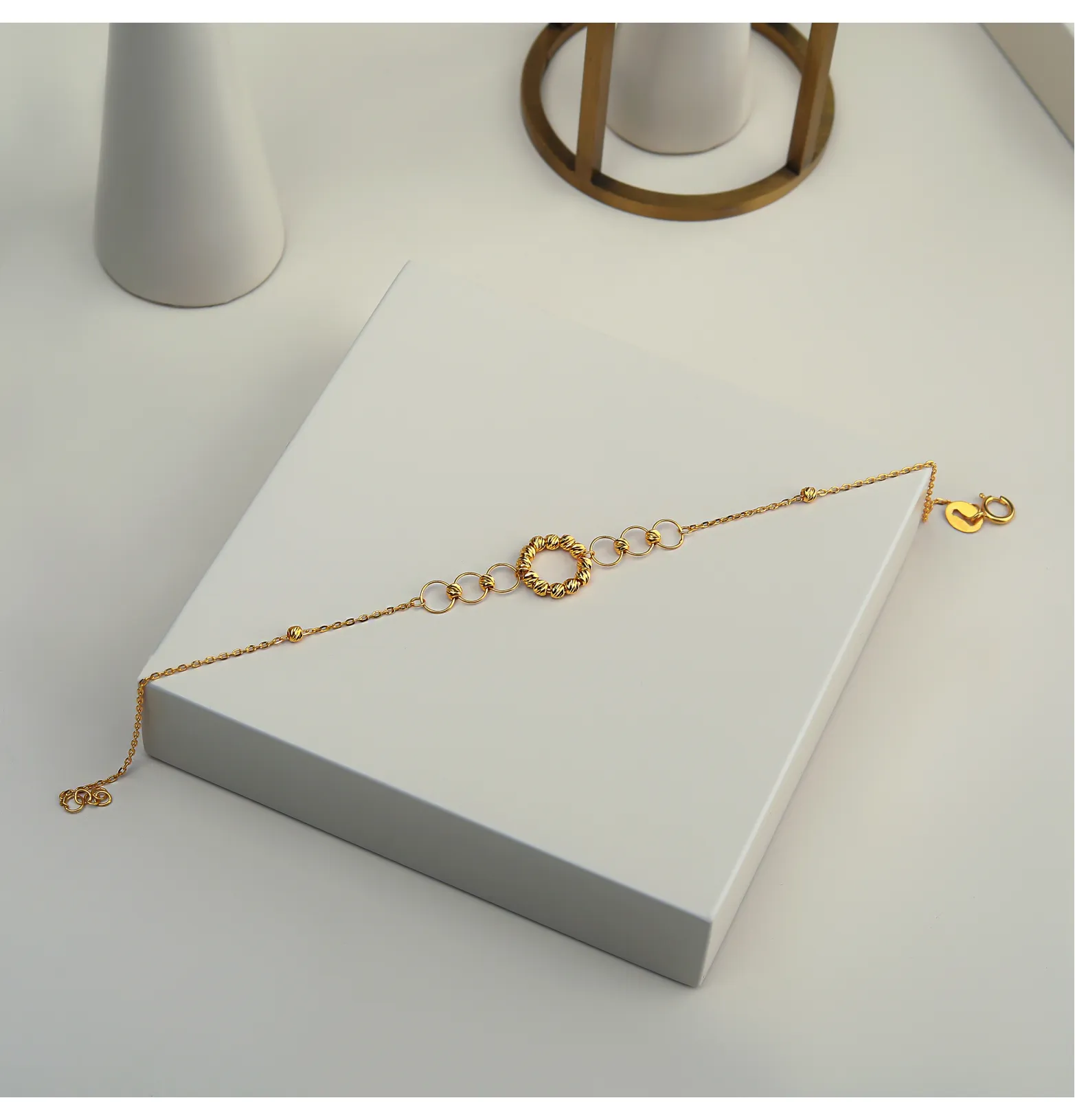 18 karat gold choker, made in Turkey