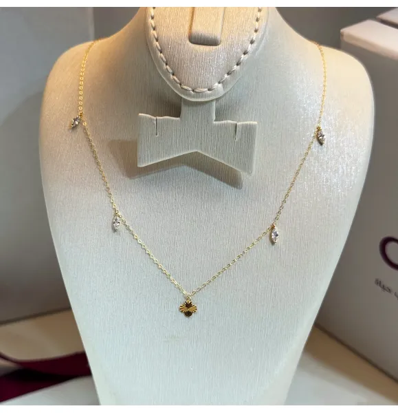 18 karat gold choker, made in Turkey - (H-1071) 18 karat gold choker, made in Turkey - (H-1071)
