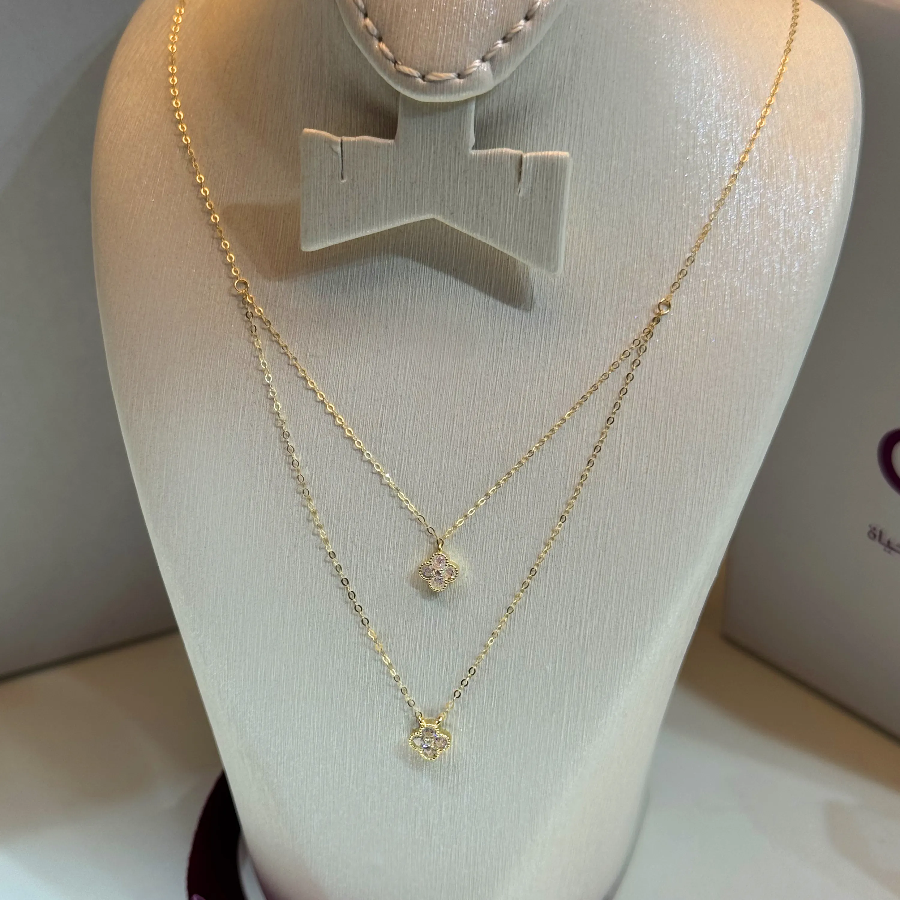 18 karat gold choker, made in Turkey