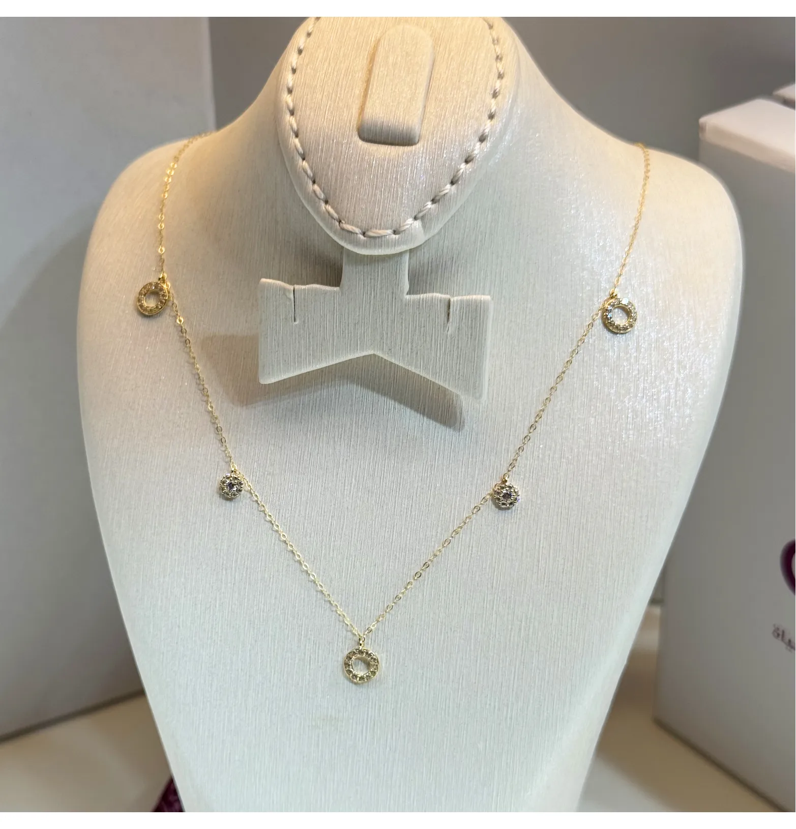 18 karat gold choker, made in Turkey
