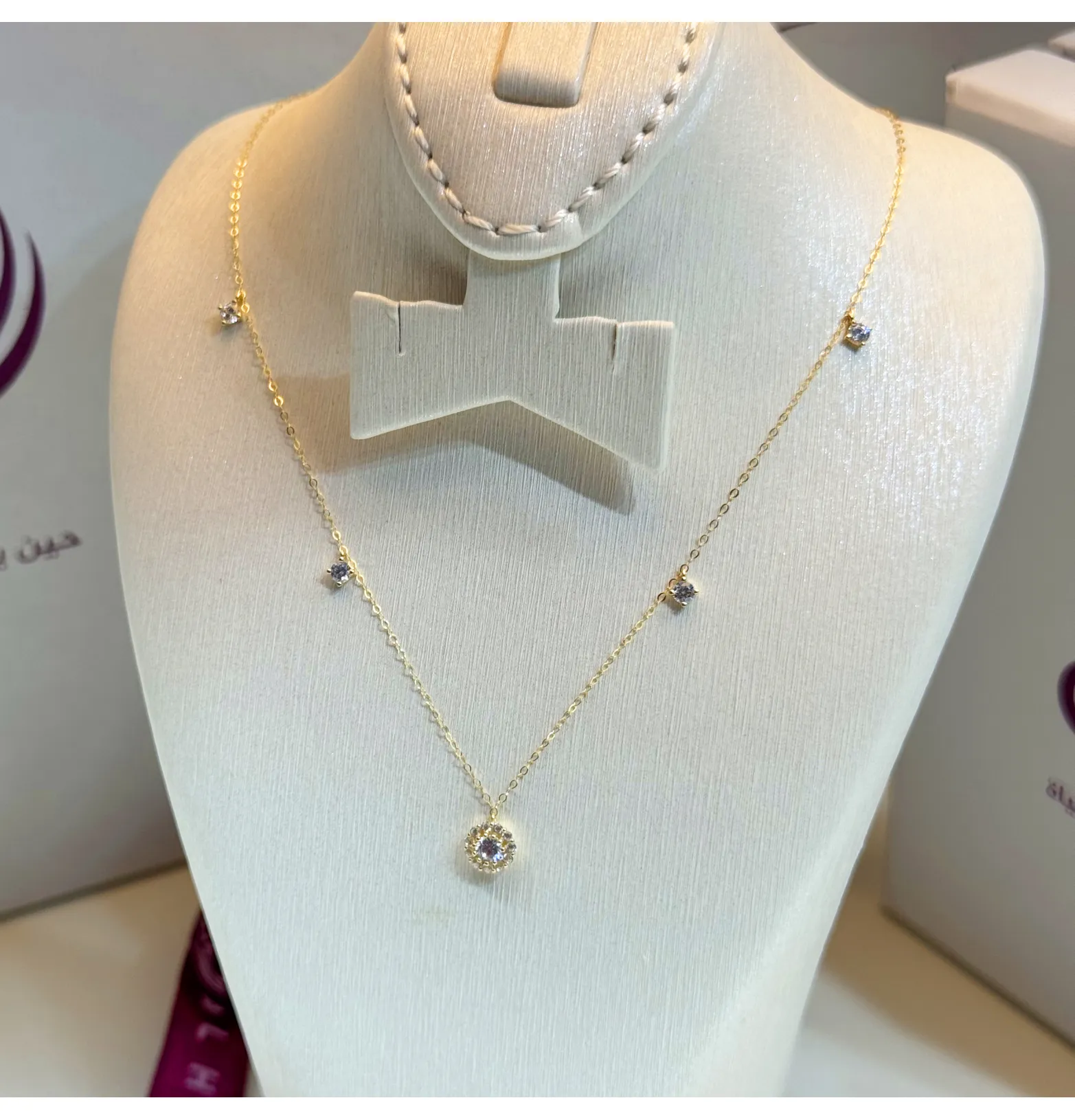 18 karat gold choker, made in Turkey