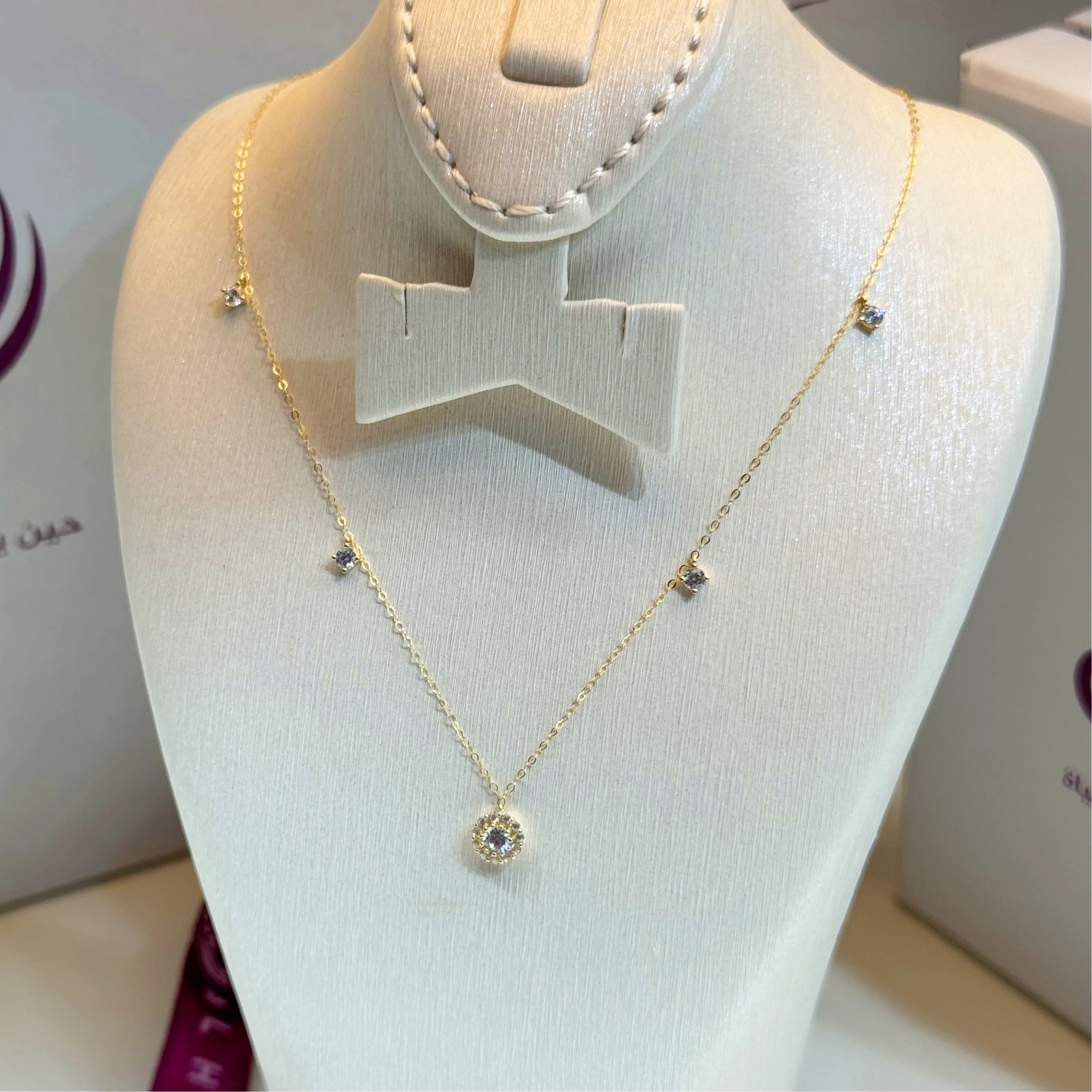 18 karat gold choker, made in Turkey