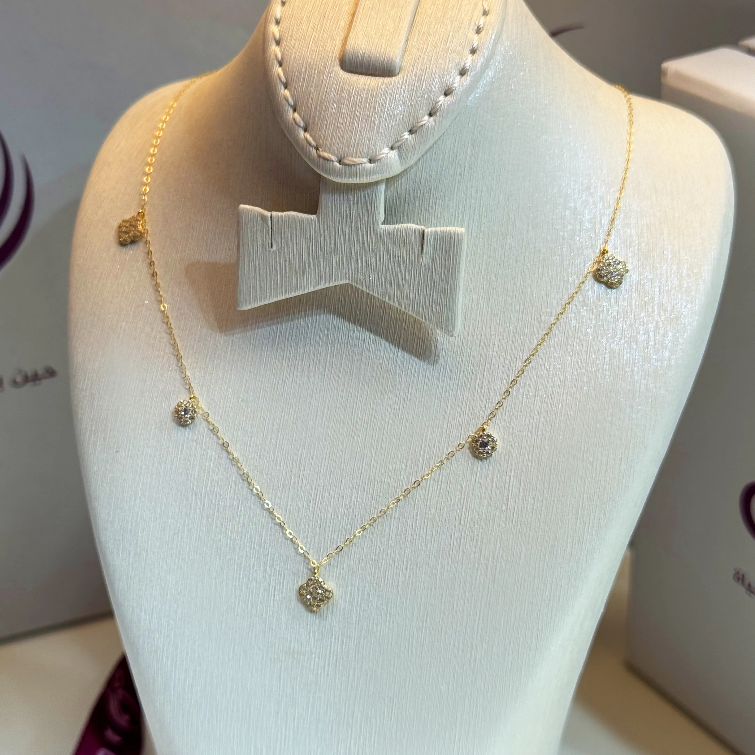18 karat gold choker, made in Turkey
