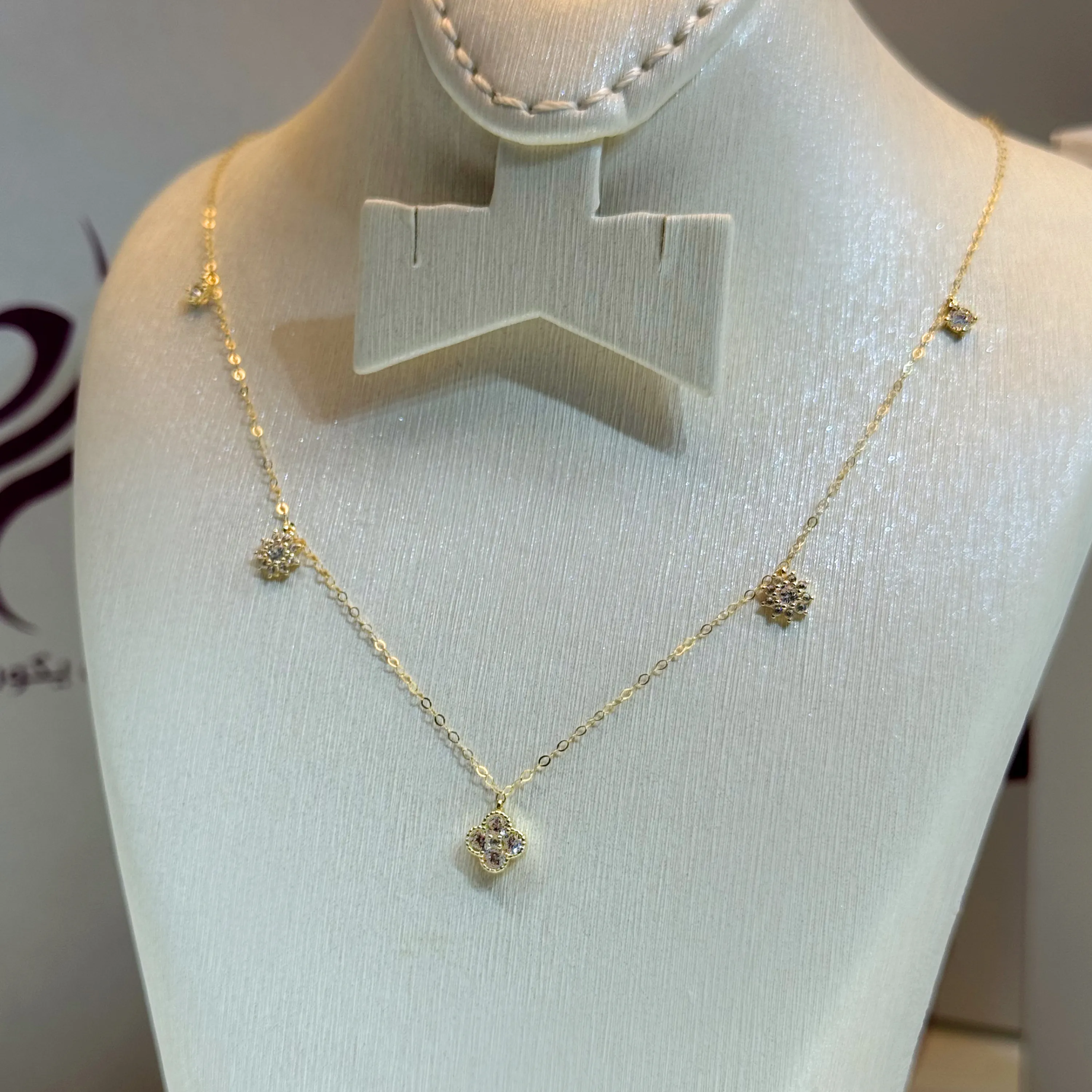 18 karat gold choker, made in Turkey