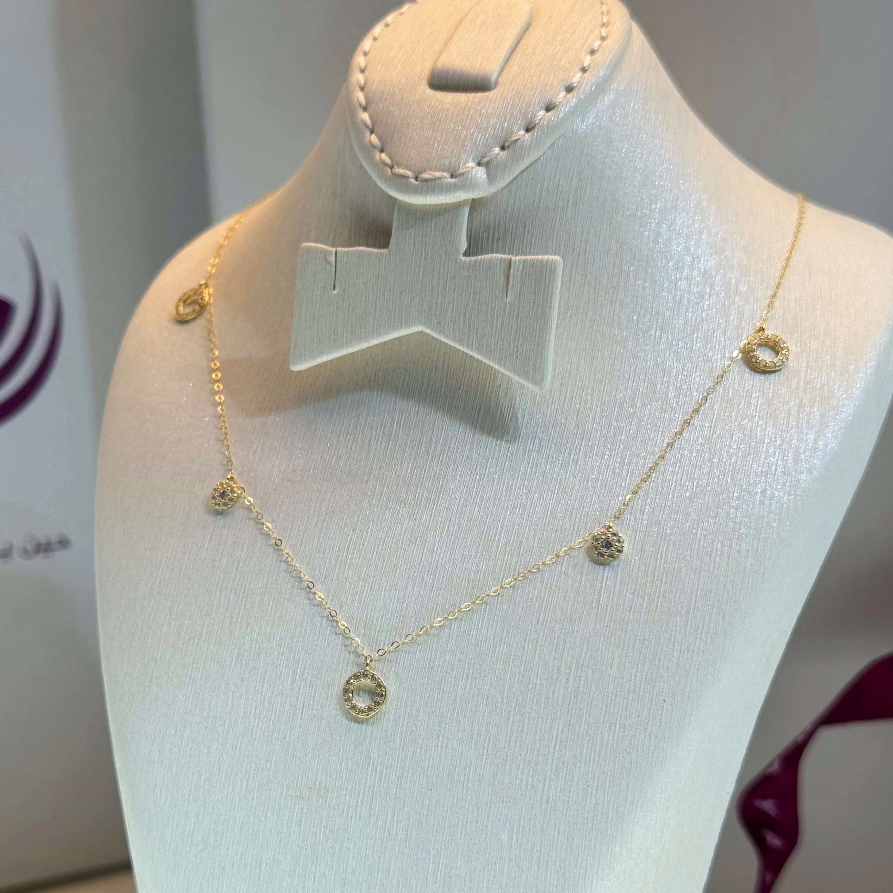 18 karat gold choker, made in Turkey