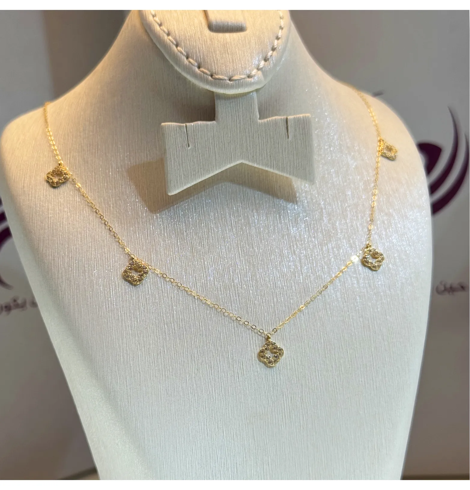 18 karat gold choker, made in Turkey