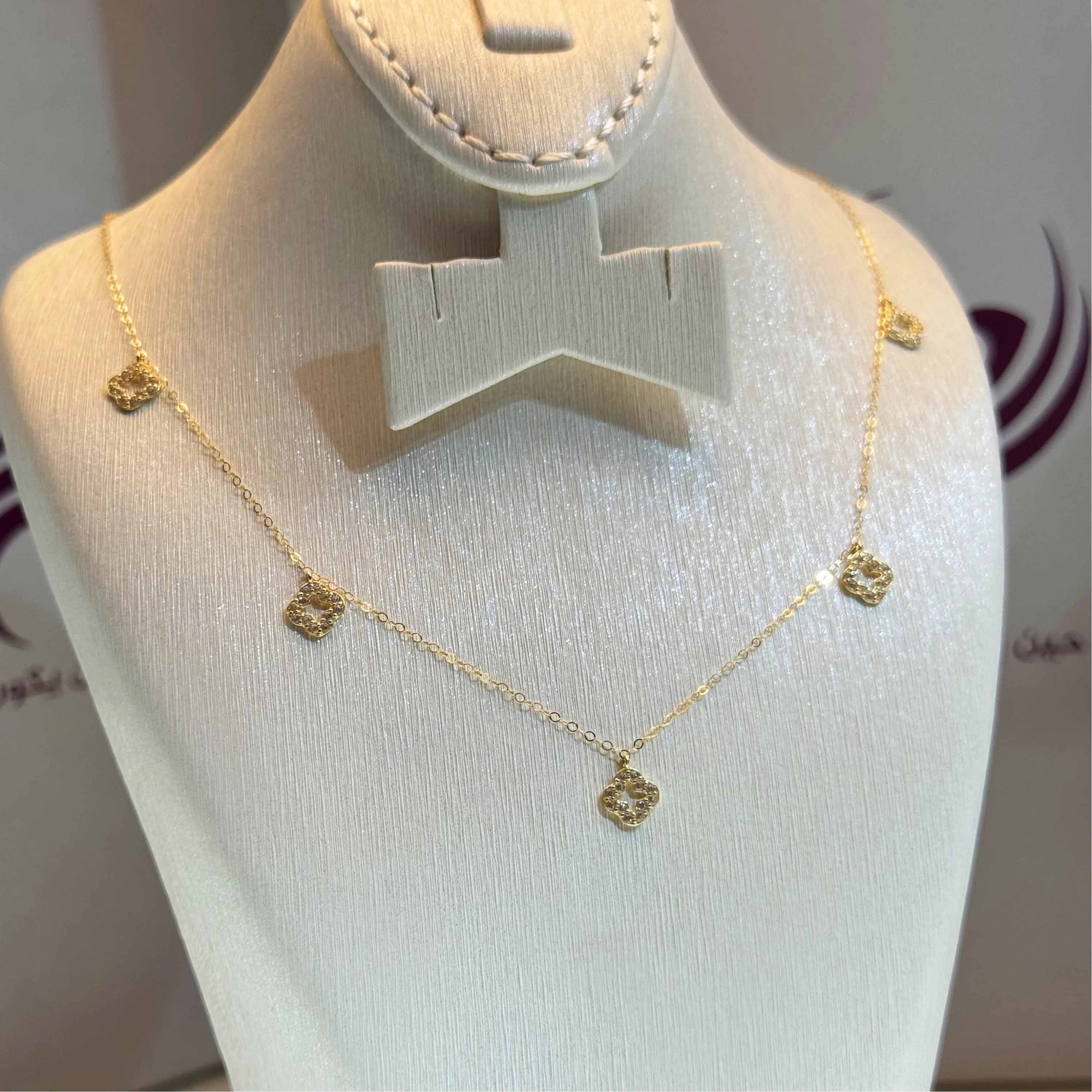 18 karat gold choker, made in Turkey