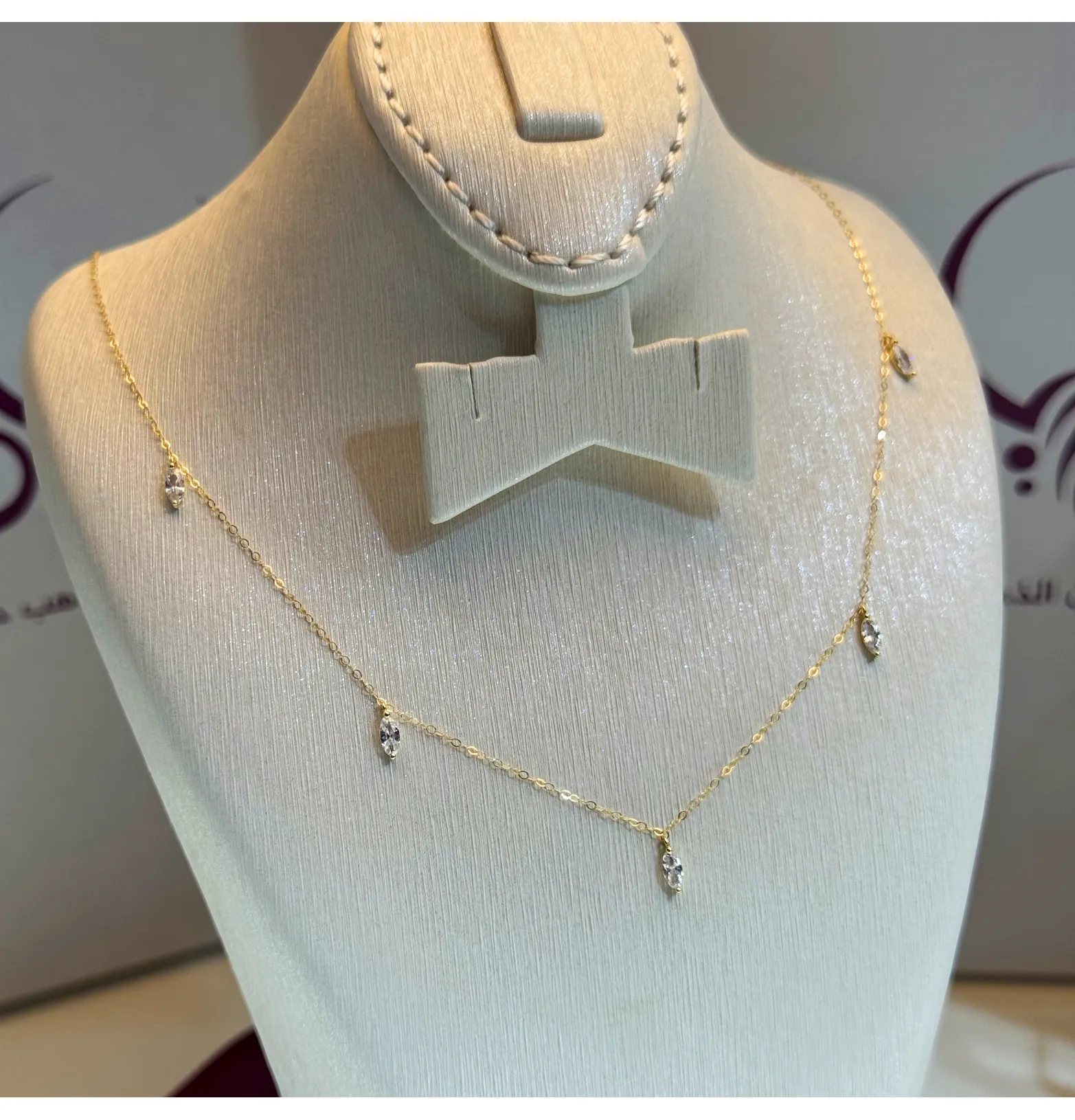 18 karat gold choker, made in Turkey