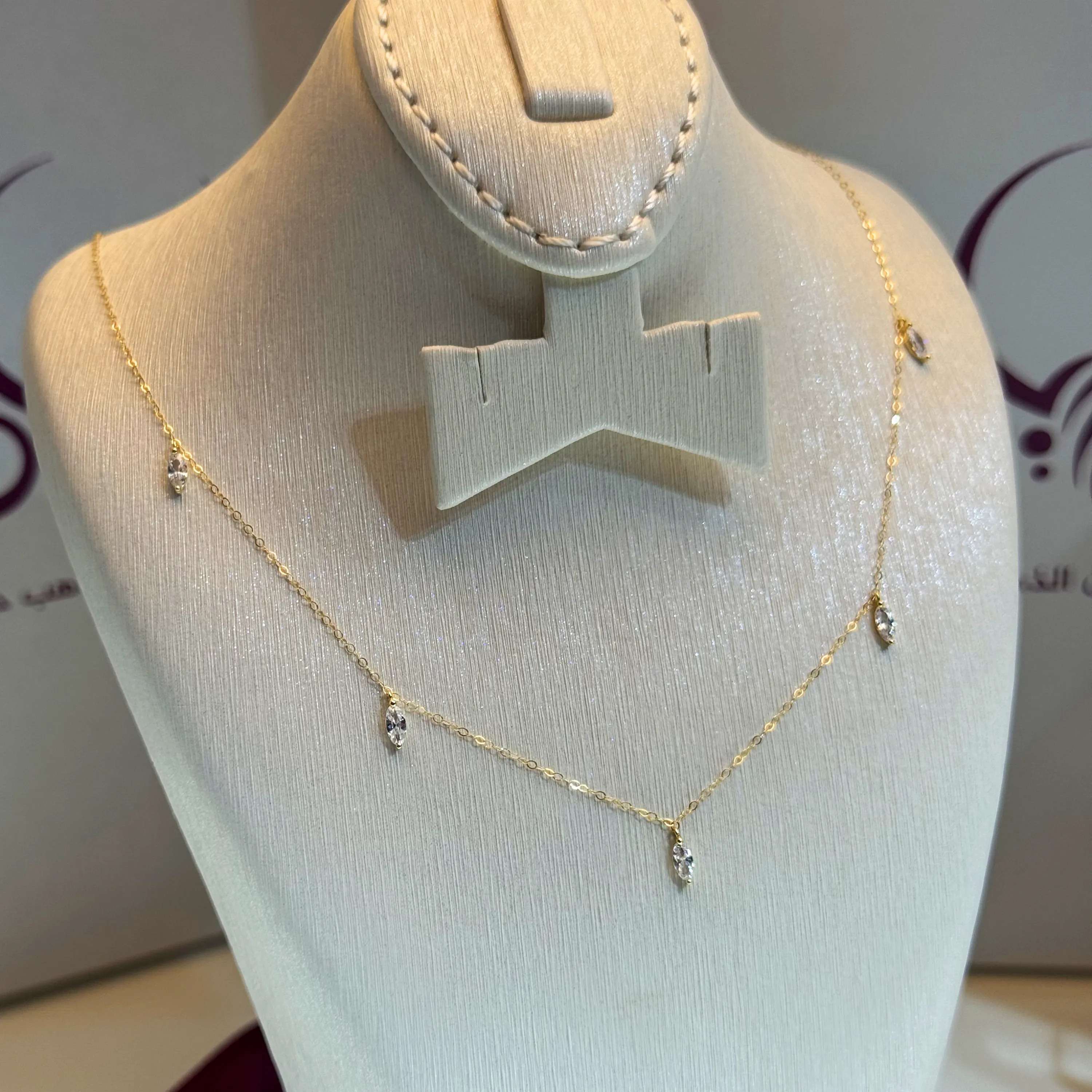 18 karat gold choker, made in Turkey