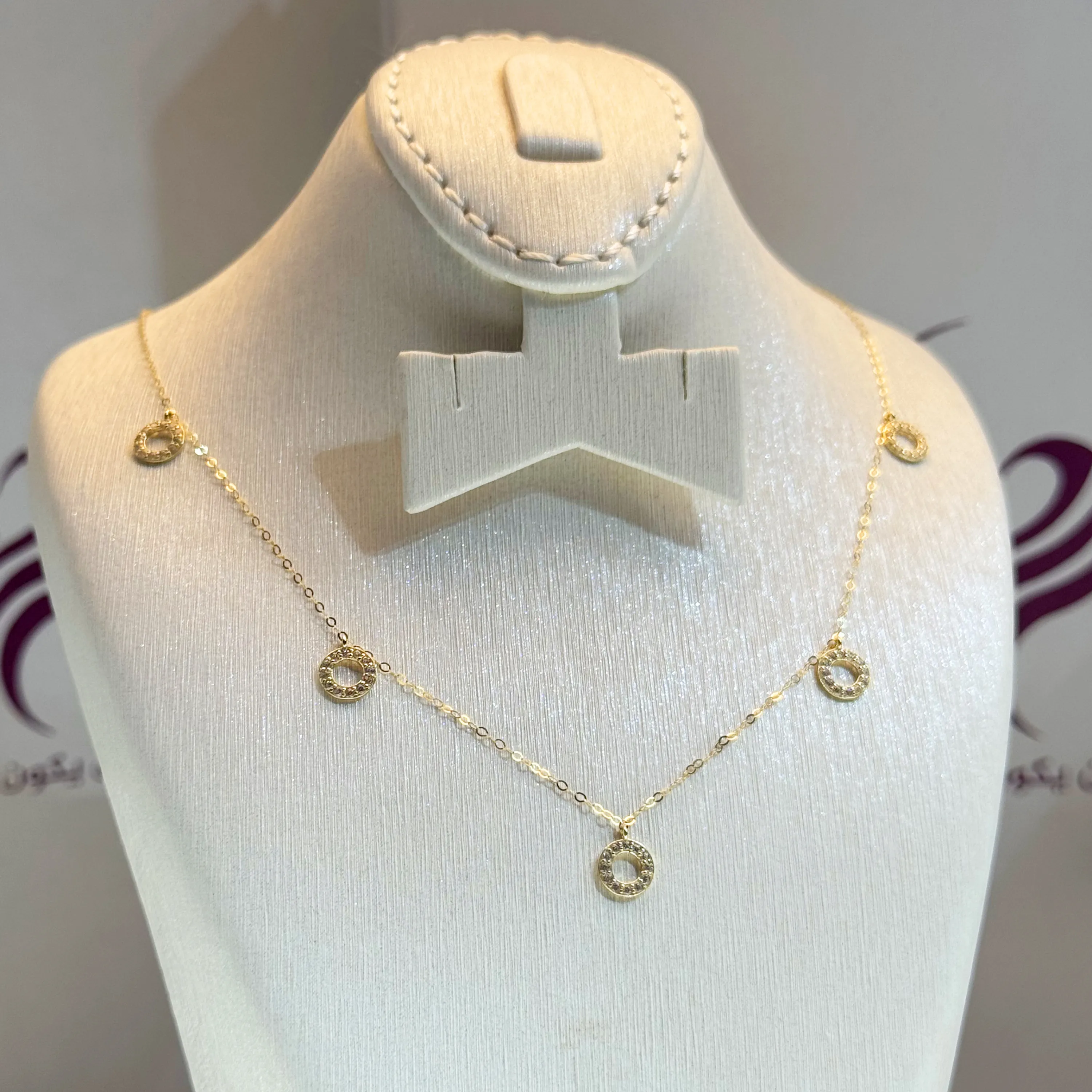 18 karat gold choker, made in Turkey