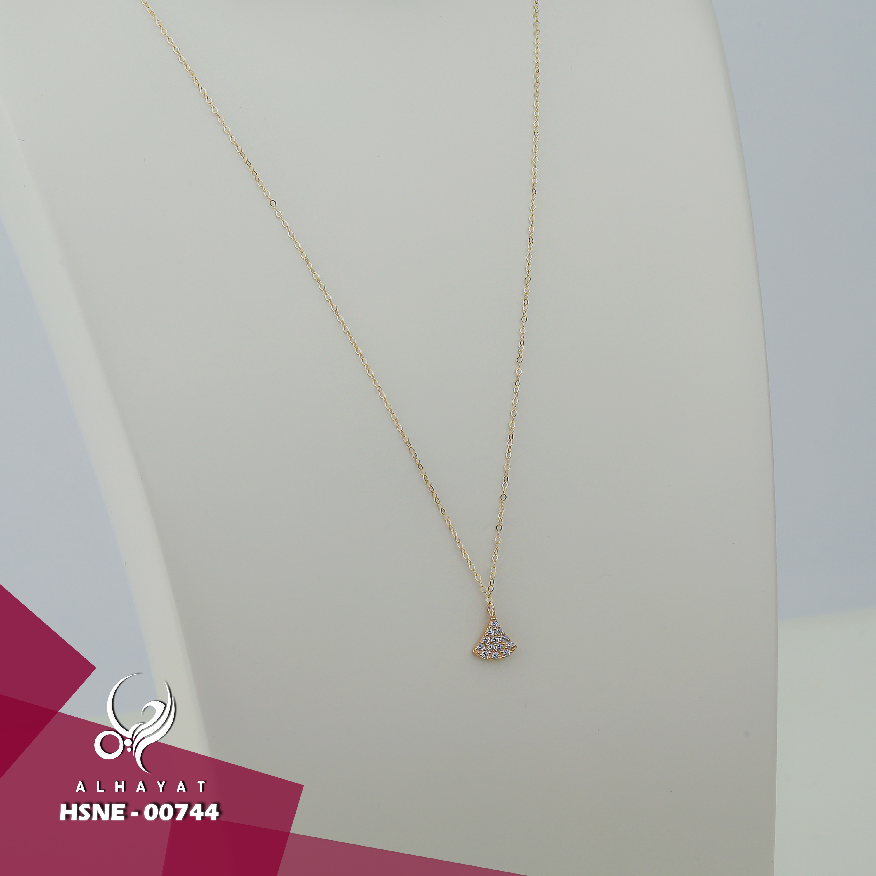 18 karat gold choker, made in Turkey