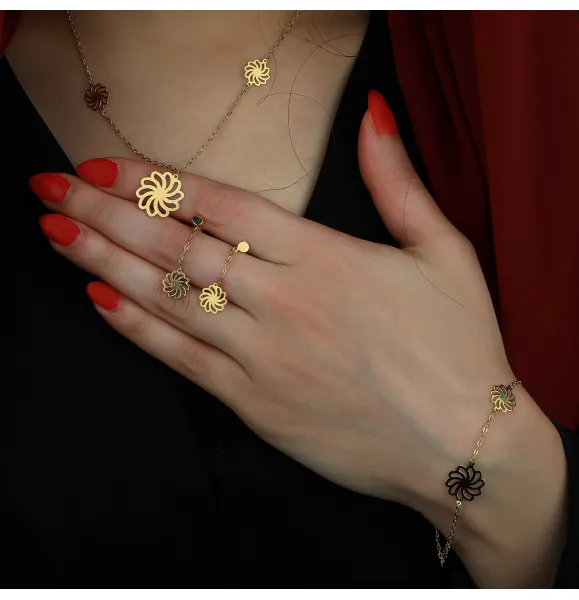 18 karat gold set, Turkish made