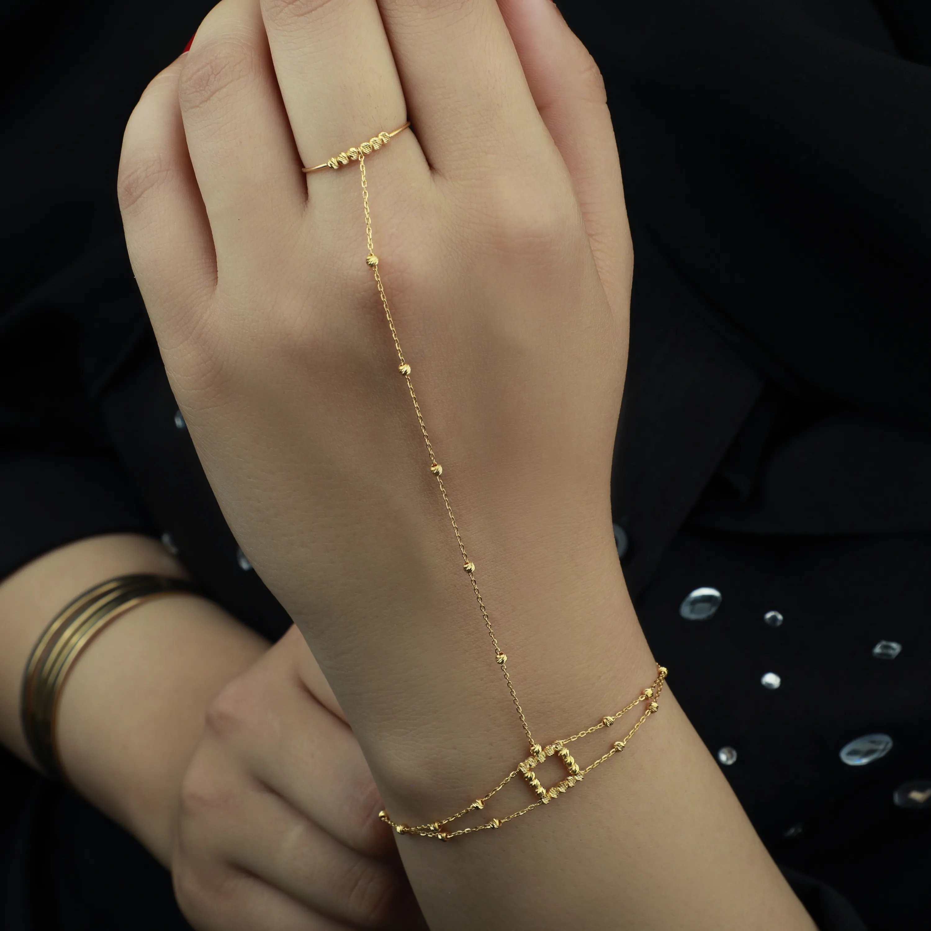 21-karat gold hand, Turkish made