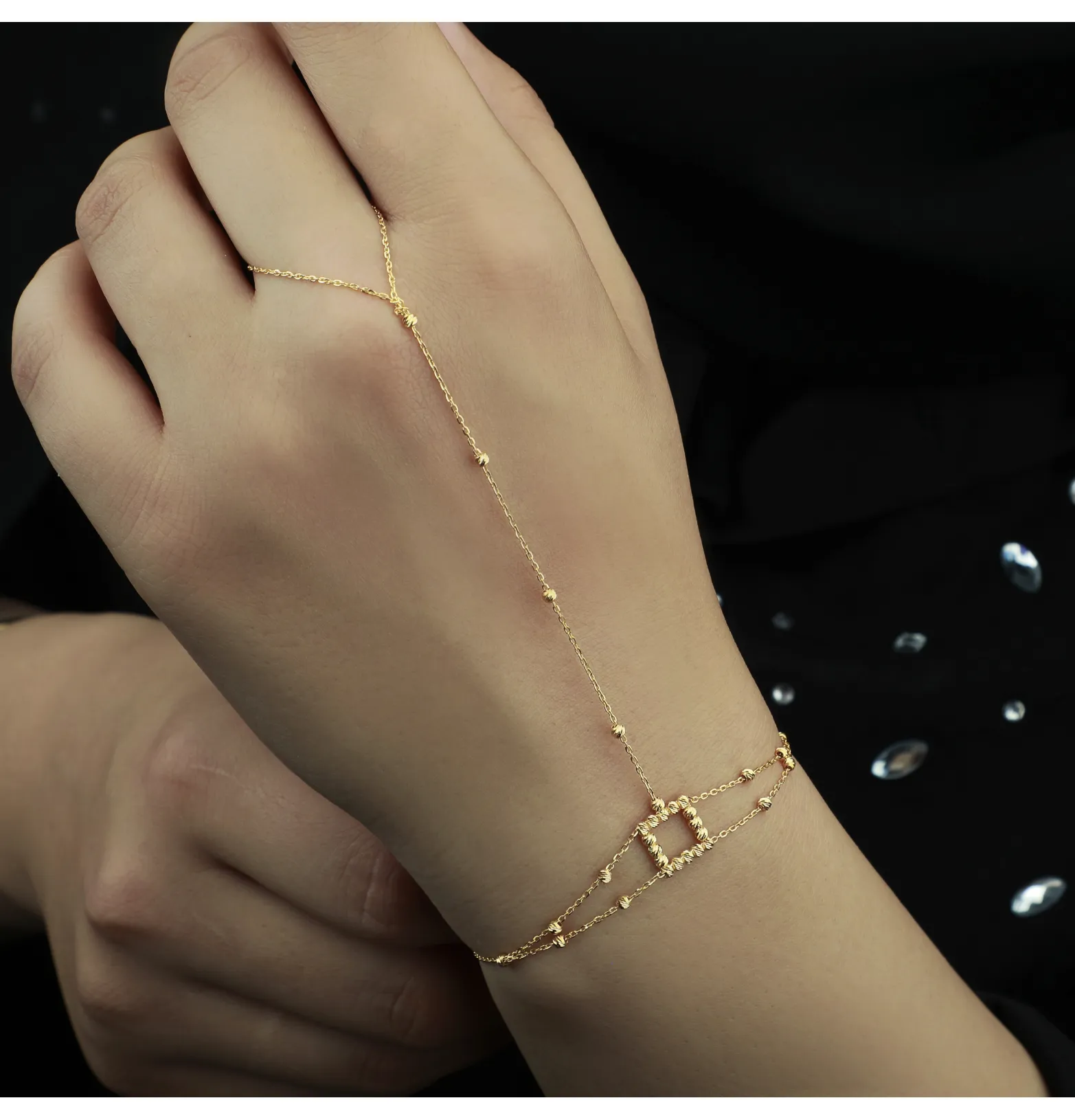 21-karat gold hand, Turkish made