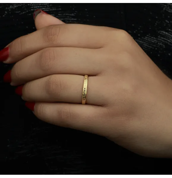 18-karat gold wedding ring, Turkish made - (H-1371) 18-karat gold wedding ring, Turkish made - (H-1371)