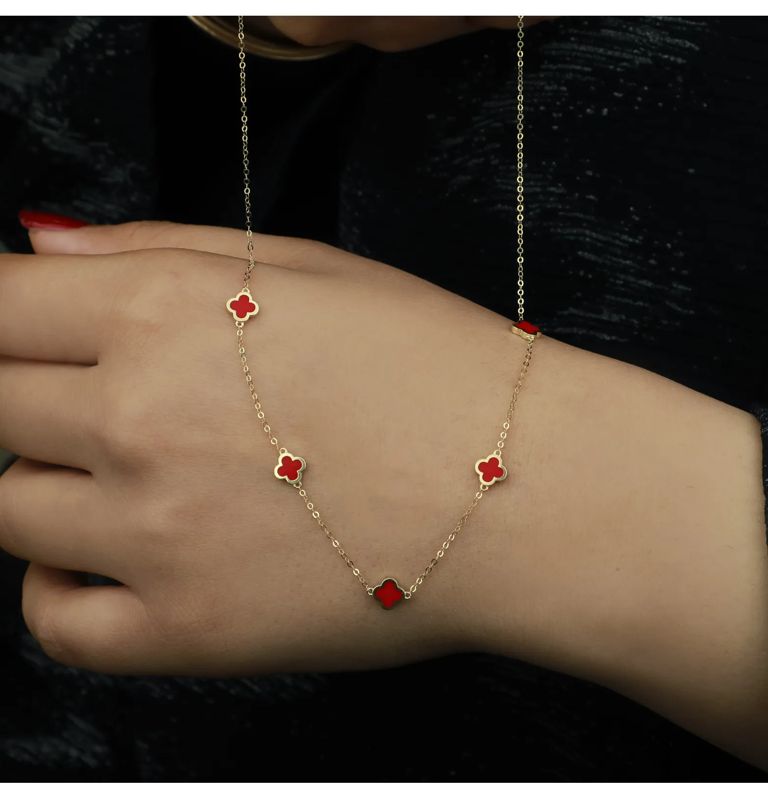 Van Cleef & Arpels 18k gold choker, made in Turkey Van Cleef & Arpels 18k gold choker, made in Turkey