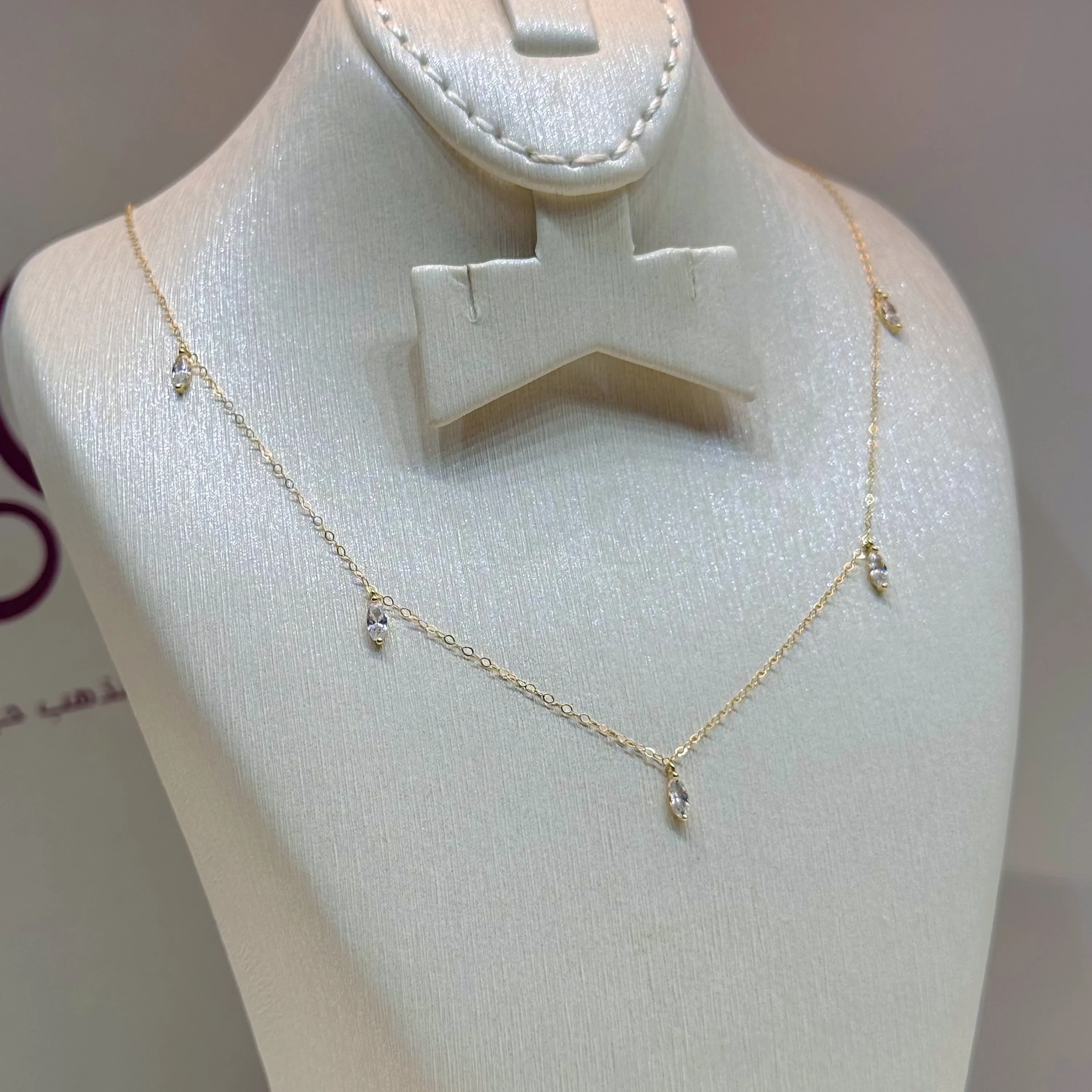 18-karat gold choker, Turkish made