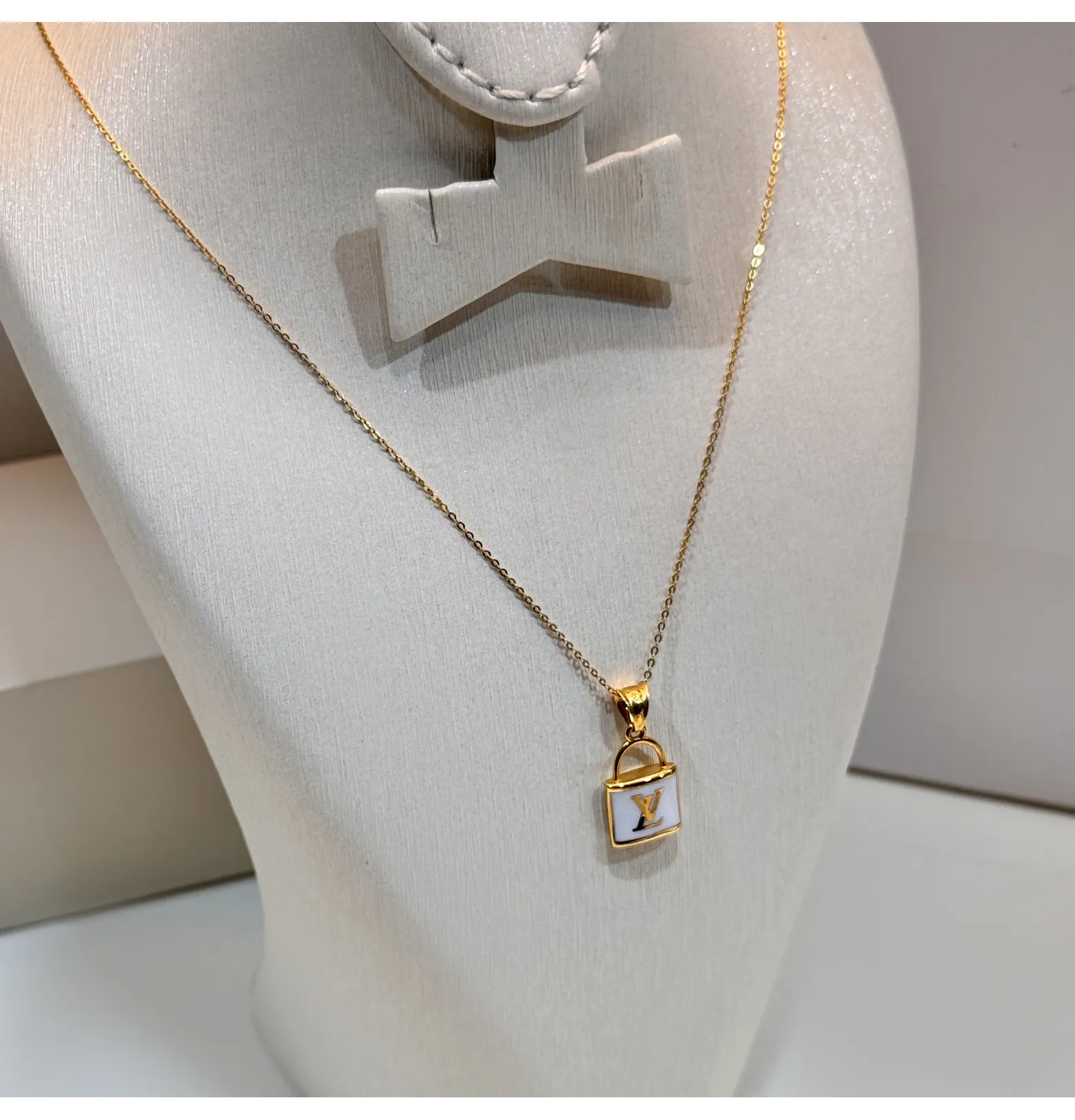 21-karat gold choker, Turkish made