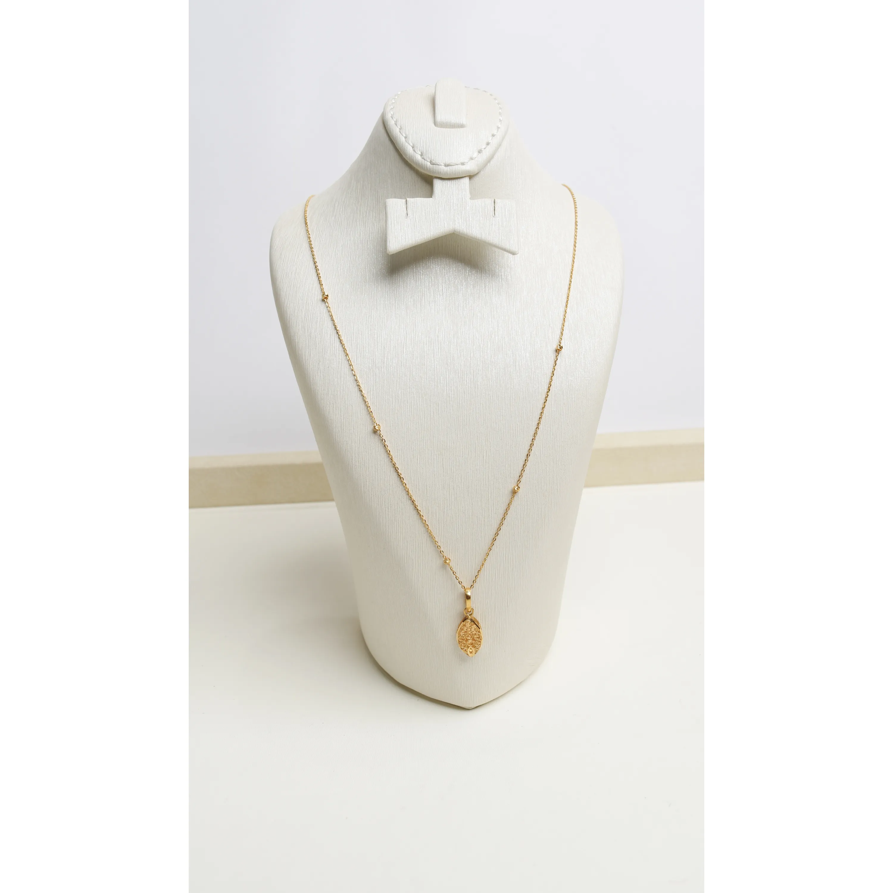 21-karat gold choker, Turkish made