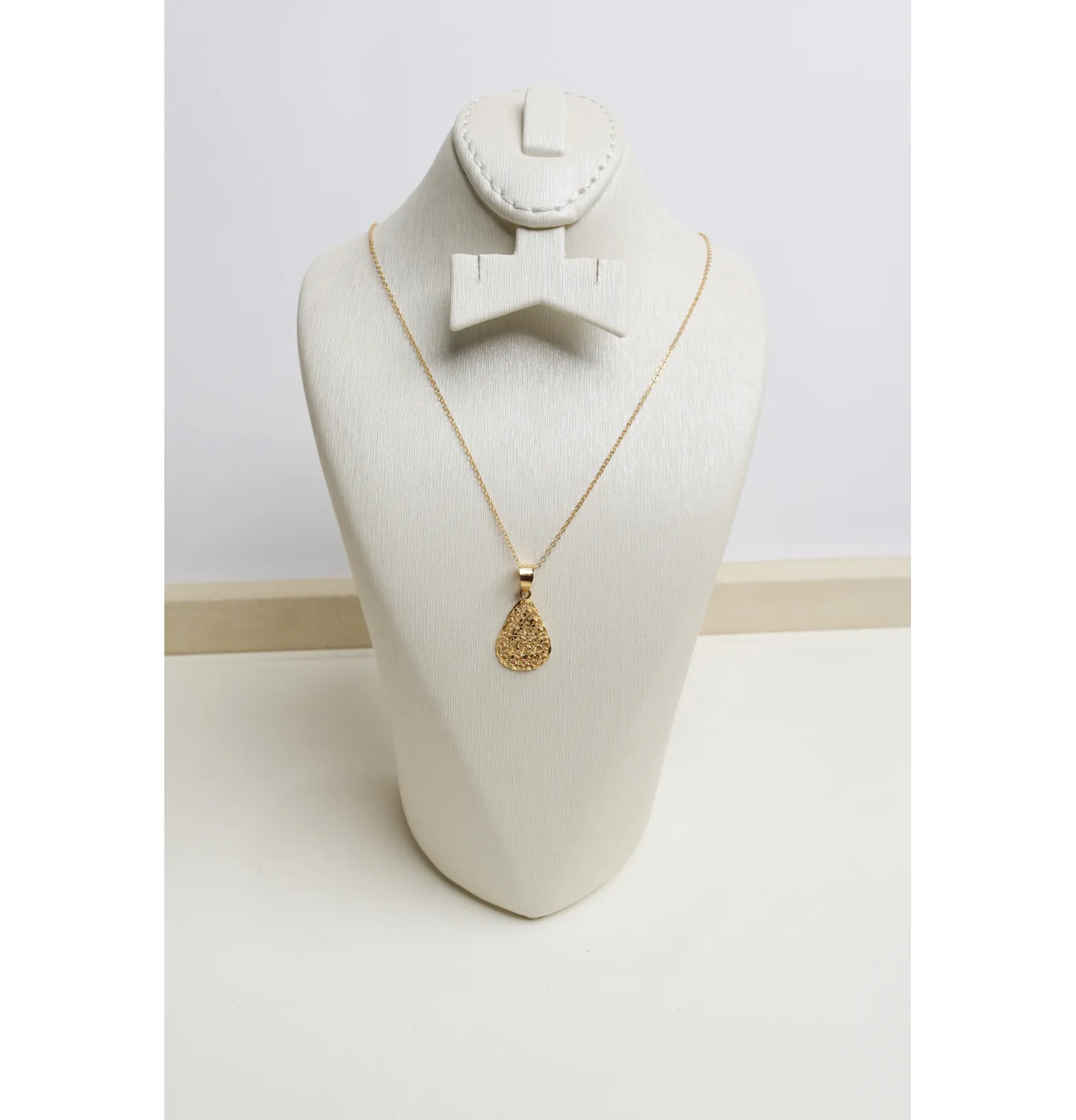 21-karat gold choker, Turkish made