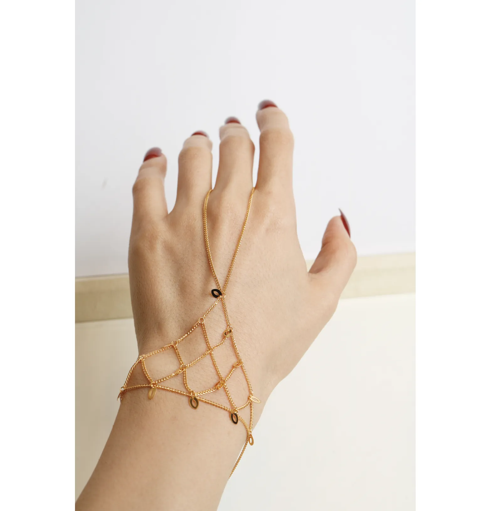 21-karat gold hand, Turkish made