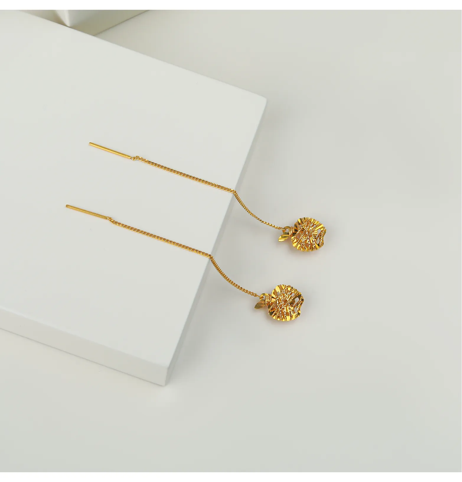 21 karat gold pendant earrings, made in Turkey