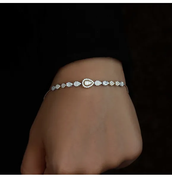18 karat gold bracelet, made in Turkey