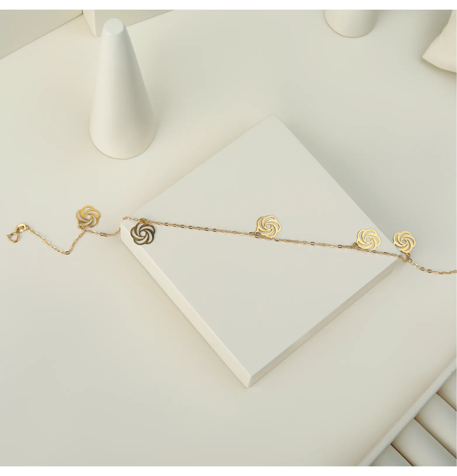 18 karat gold anklet, Turkish made