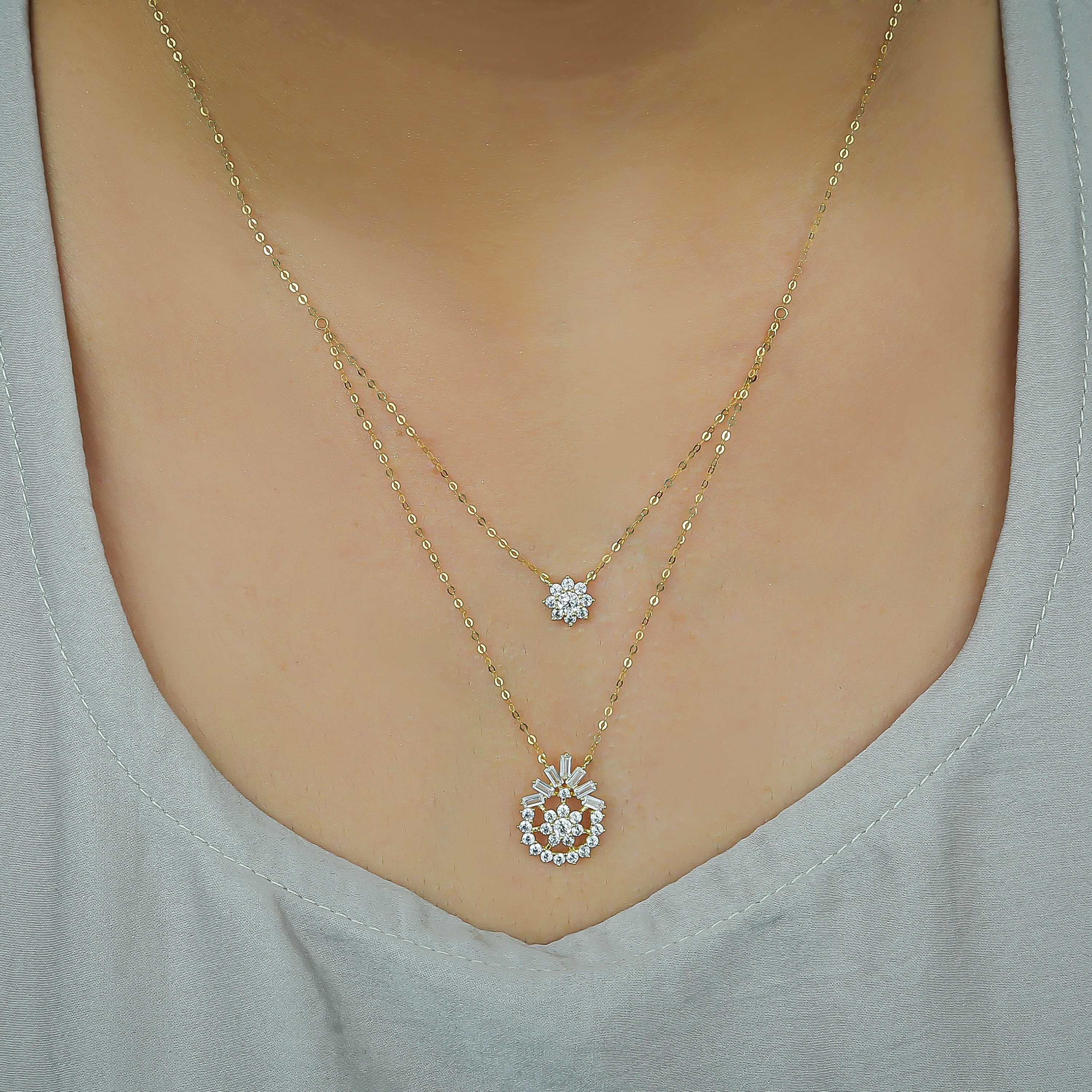 18 karat gold choker, made in Turkey