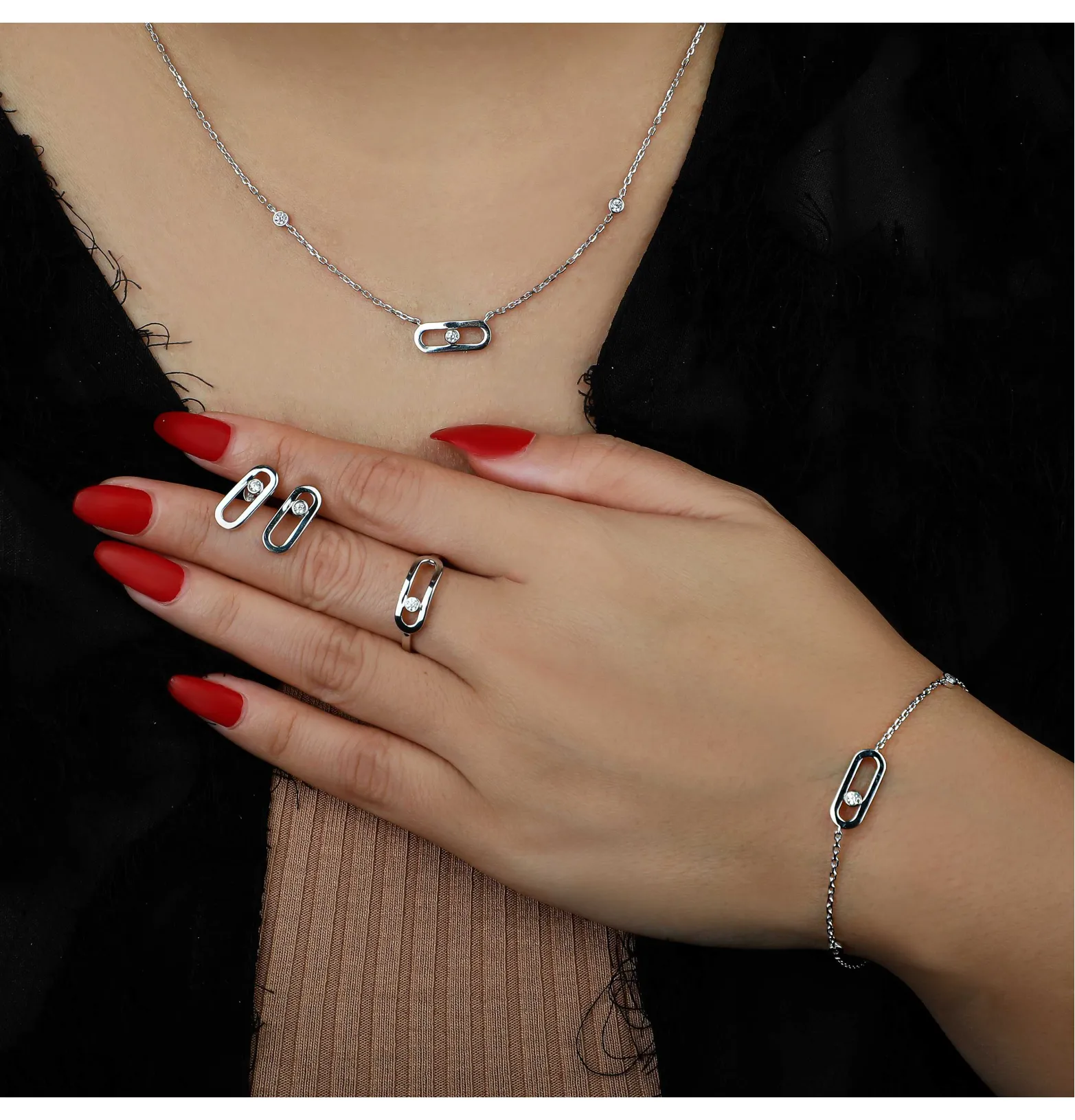 Miska set, 18-karat white gold, made in Turkey