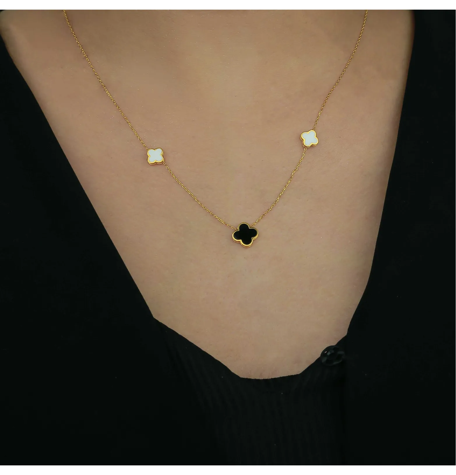 Van Cleef 21k gold choker, made in Turkey