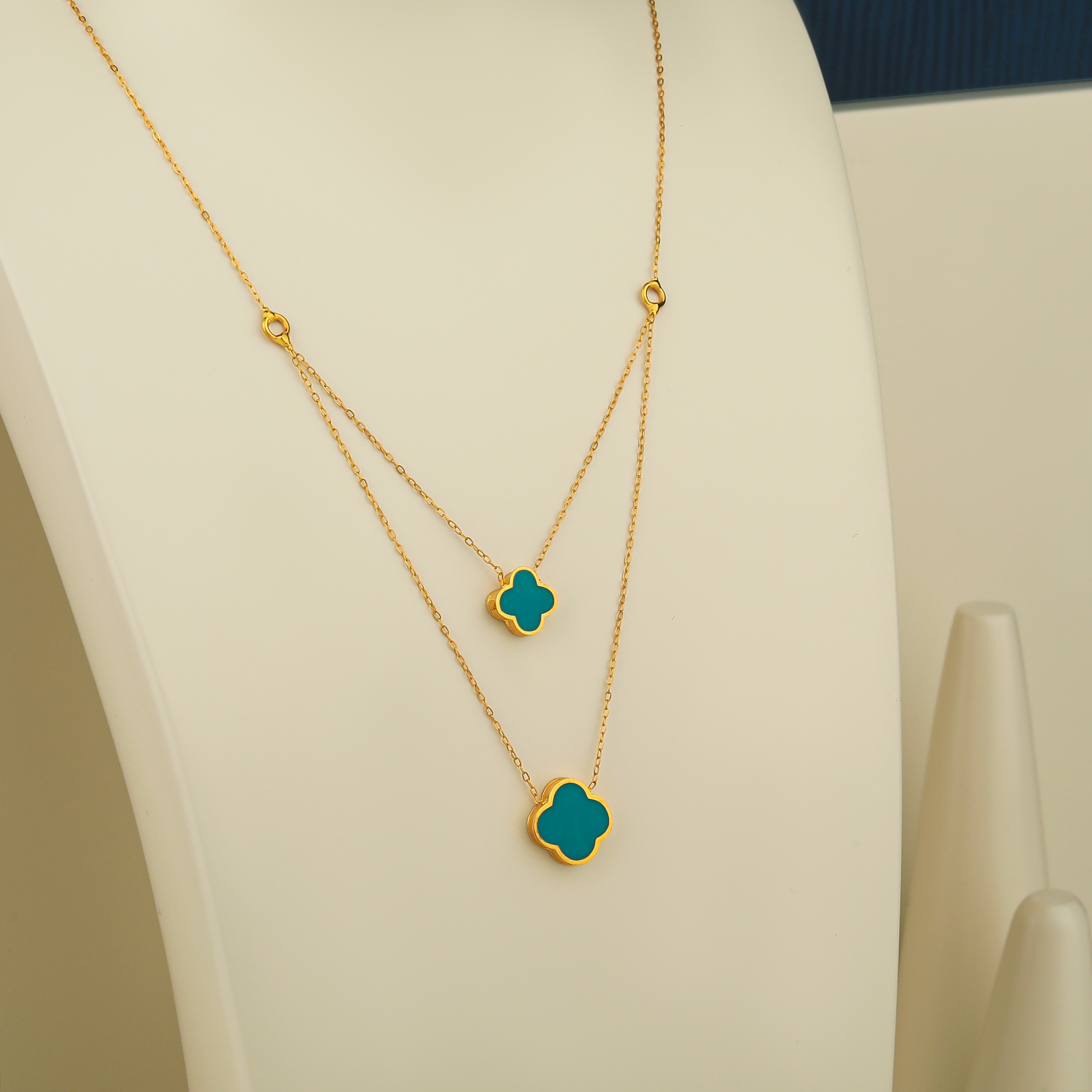 21-karat gold choker, made in Turkey