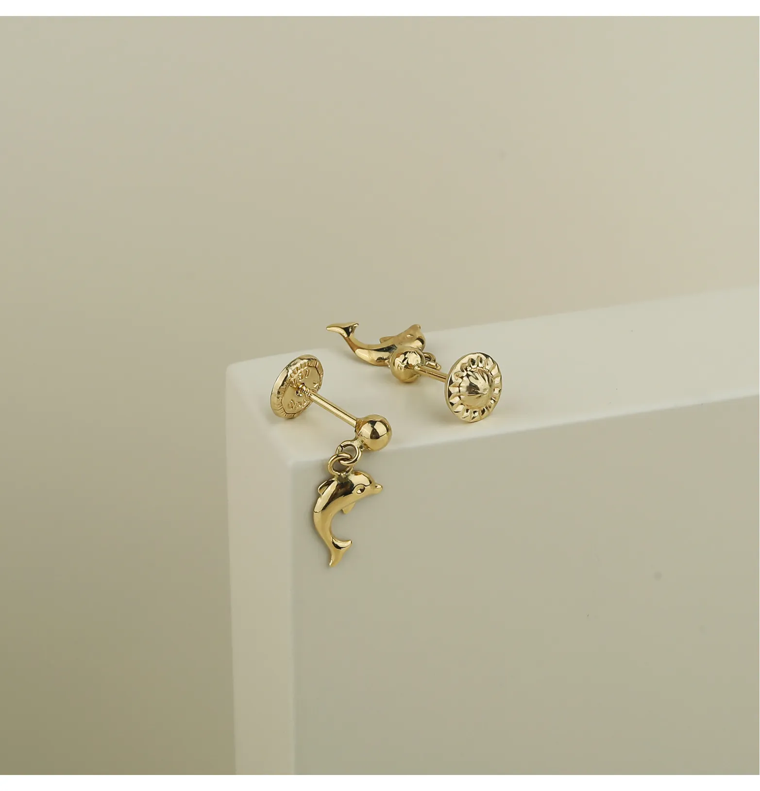 18 karat gold net ring suitable for children, made in Spain