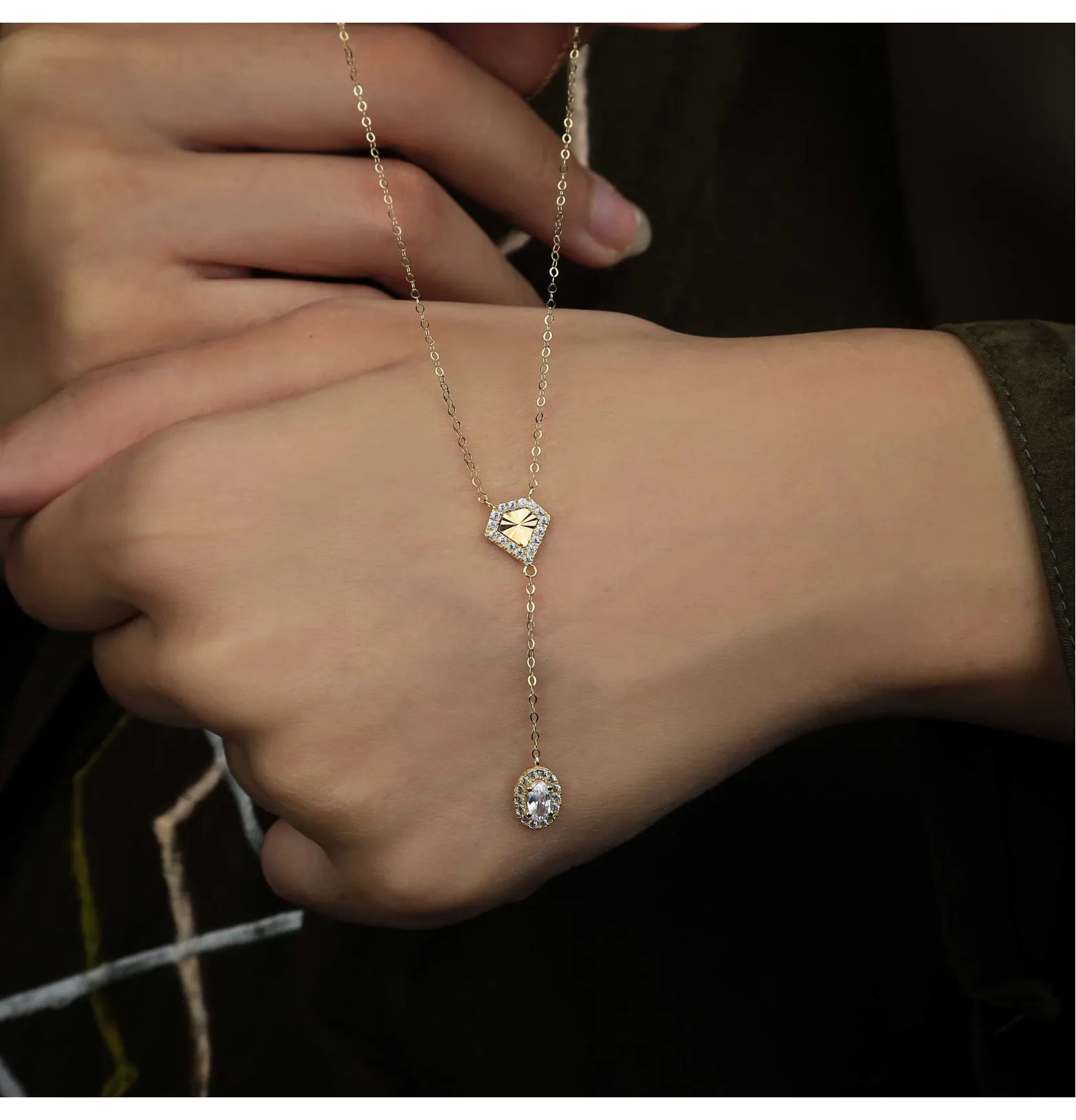 18 karat gold choker, made in Turkey