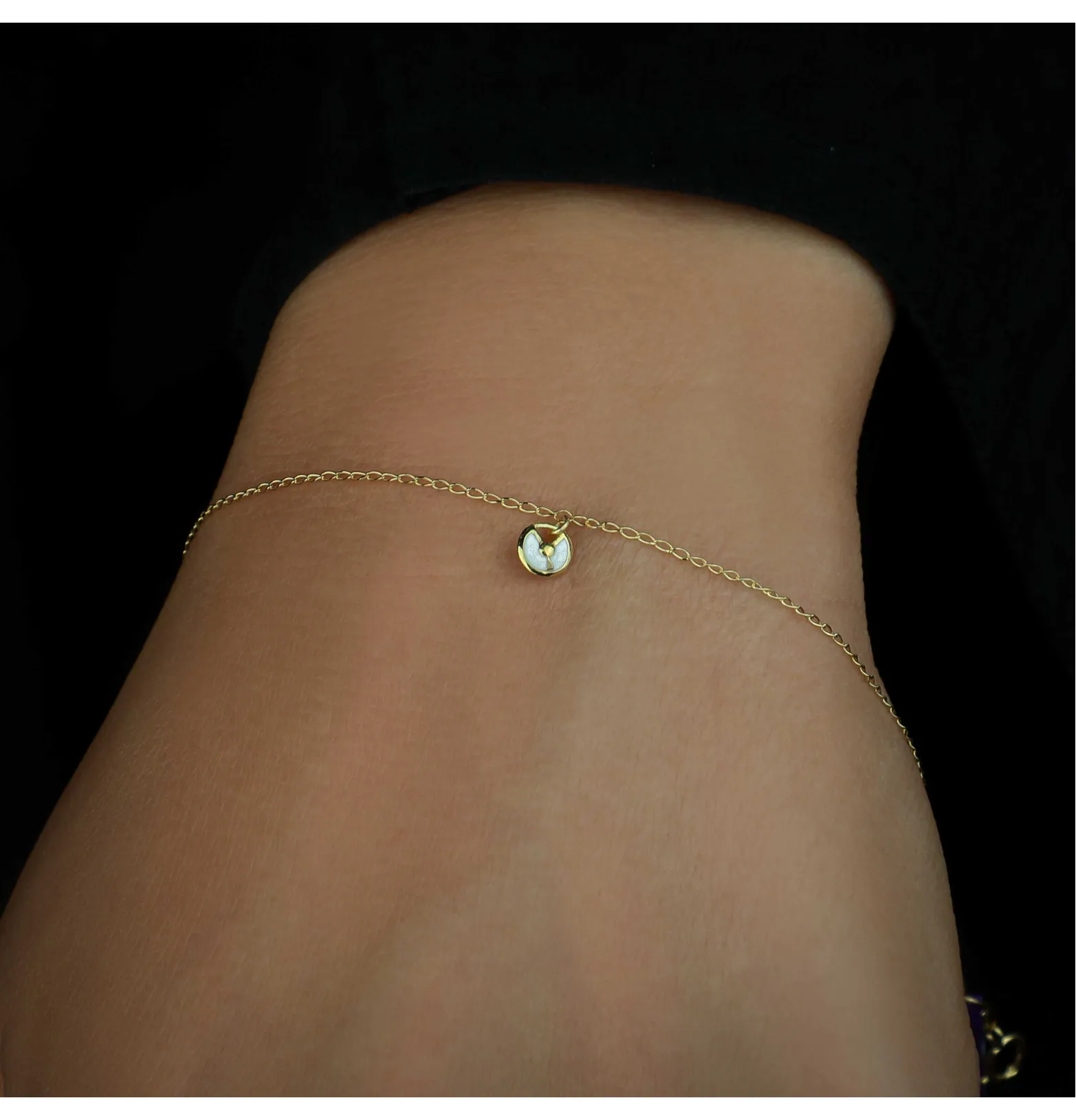 18 karat gold bracelet, made in Turkey