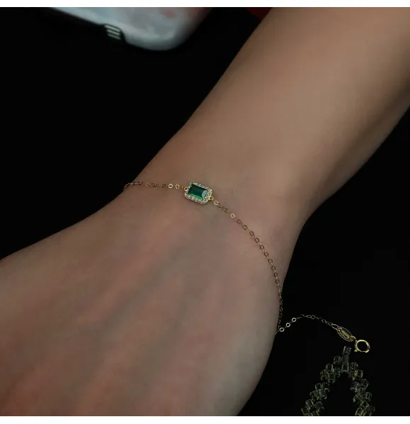 18 karat gold bracelet, made in Turkey