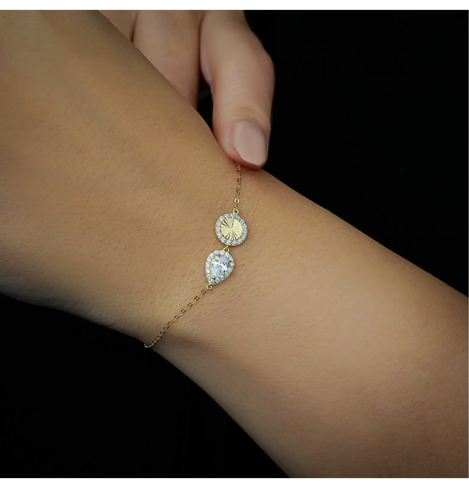 18 karat gold bracelet, made in Turkey