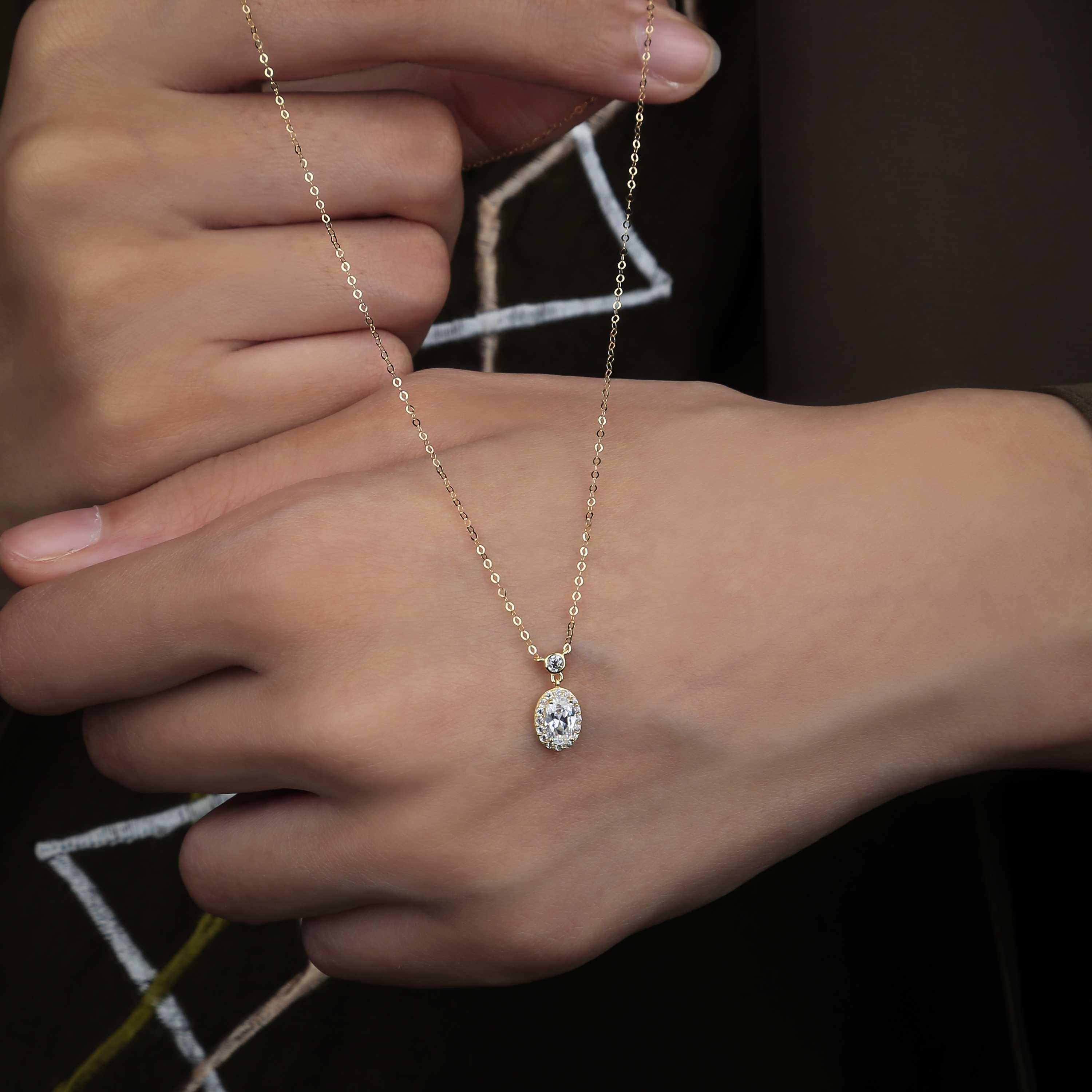 18 karat gold choker, made in Turkey