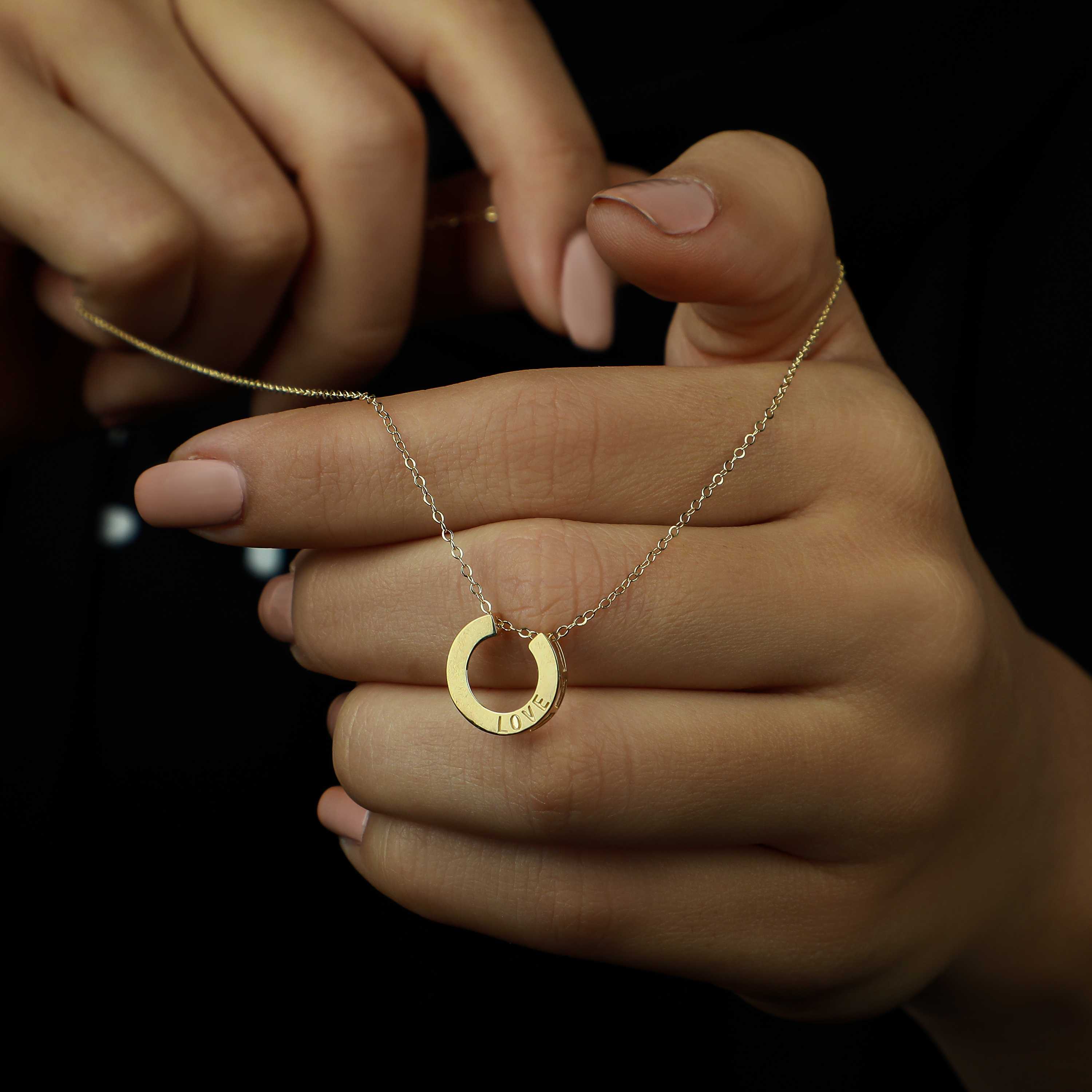 18 karat gold choker, made in Turkey