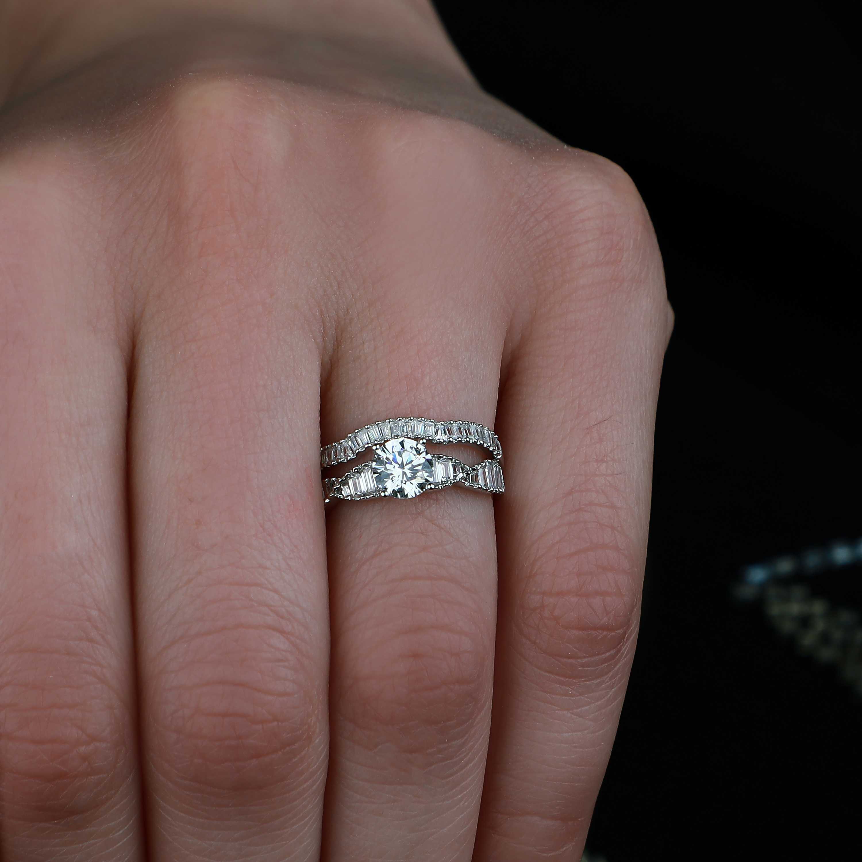 18 karat white gold ring, made in Turkey