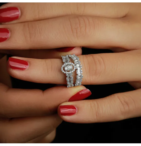 18 karat white gold ring, made in Turkey
