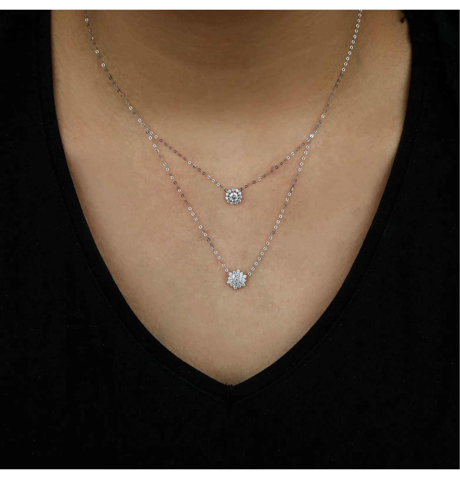 18 karat white gold choker, made in Turkey