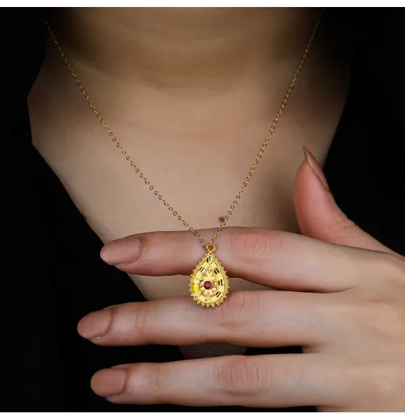 21 karat gold choker, Italian made