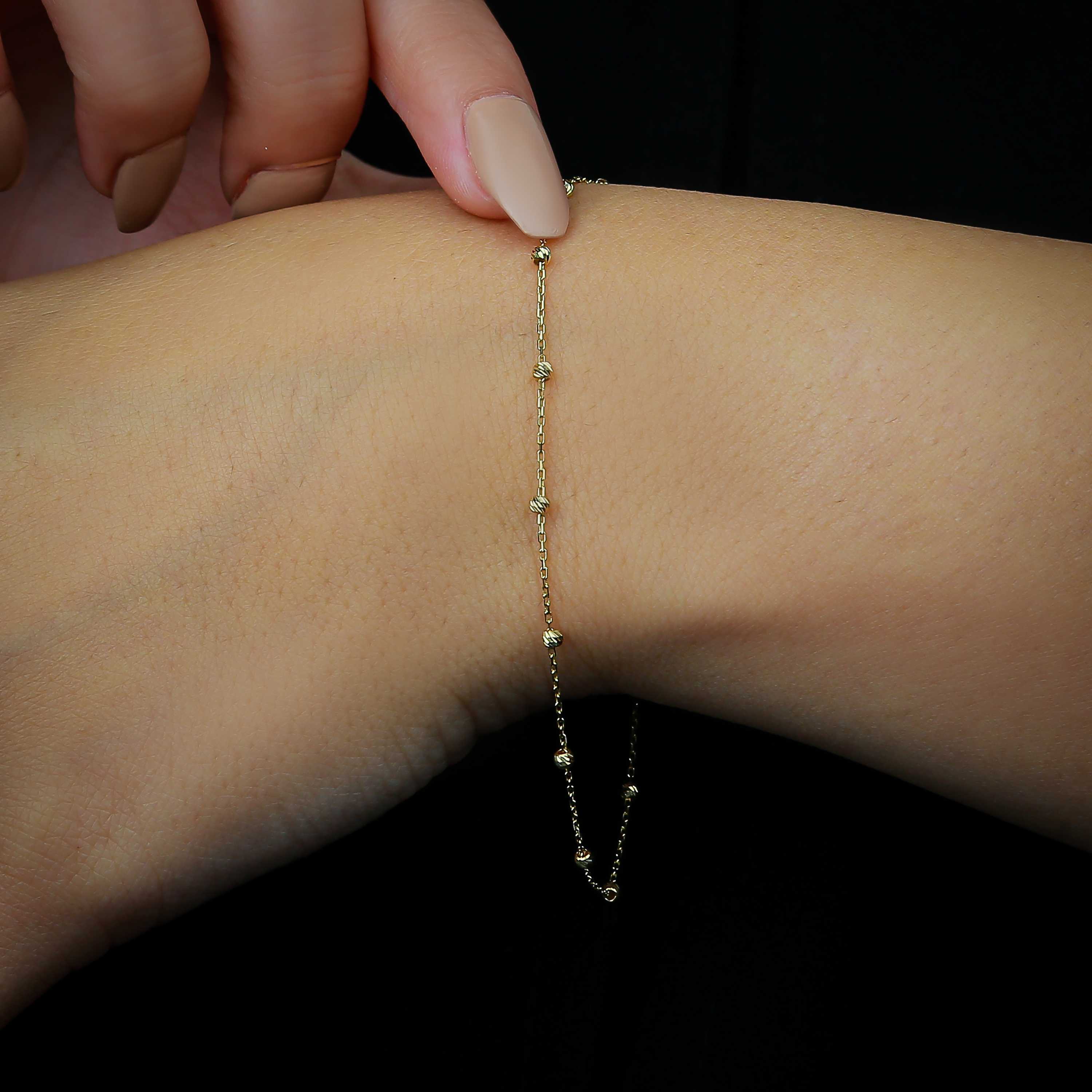 18 karat gold bracelet, made in Turkey