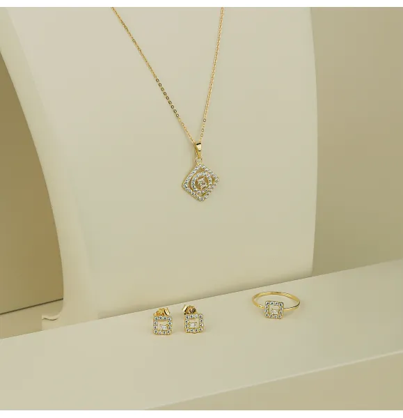 18-karat gold set for children, made in Turkey - (H-567)