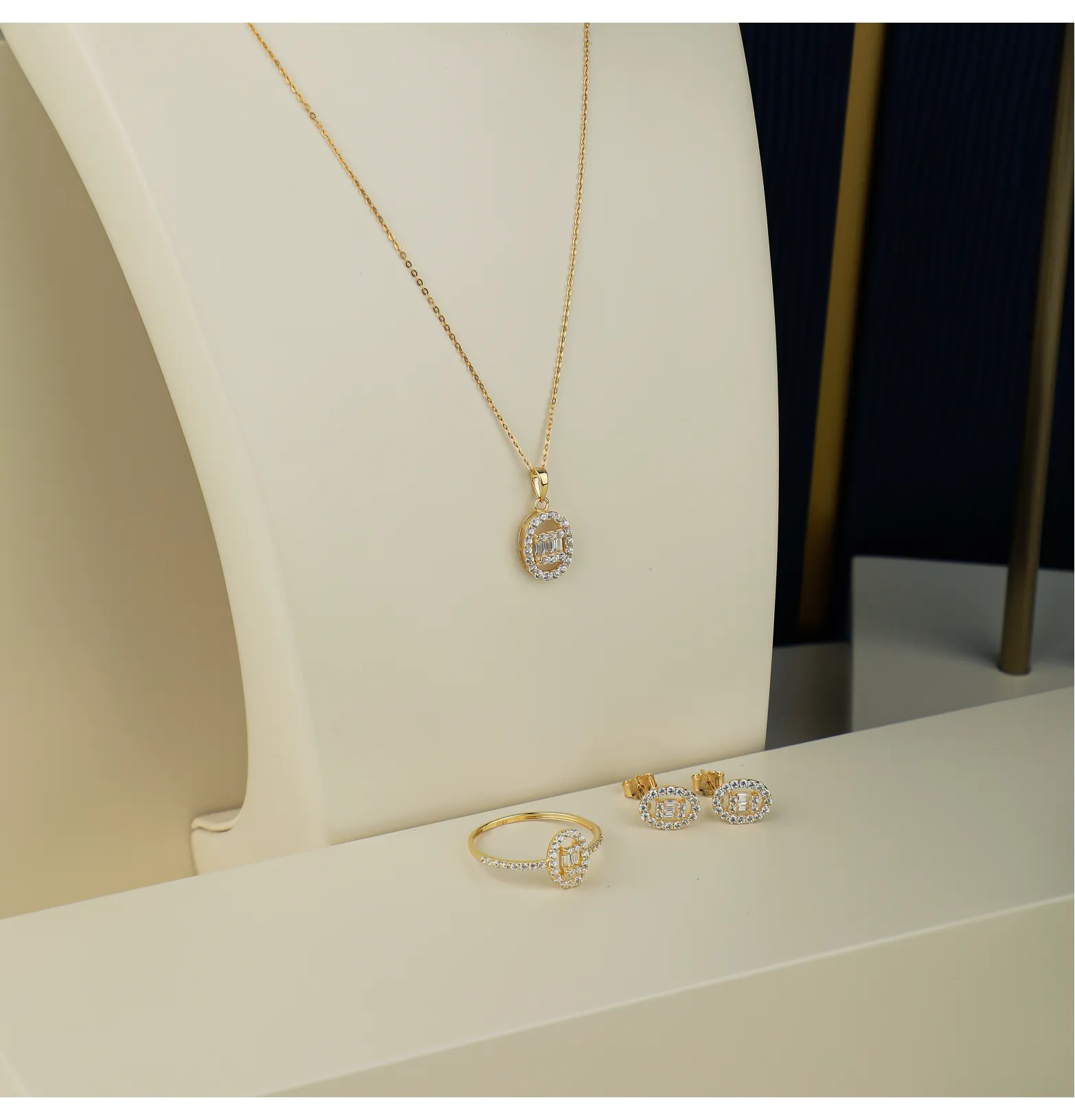 18 karat gold set, Turkish made