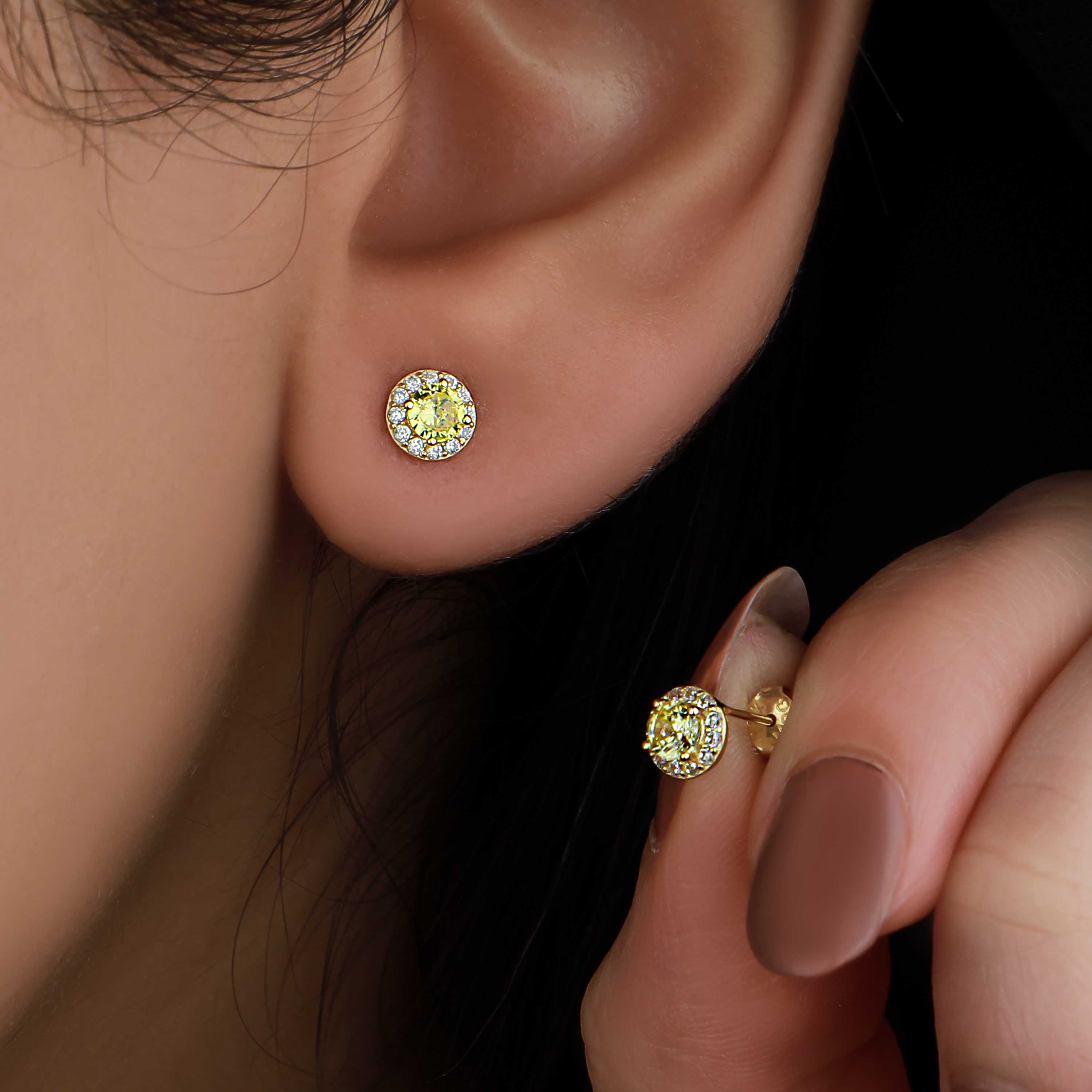 18 karat gold net ring, made in Turkey 18 karat gold net ring, made in Turkey